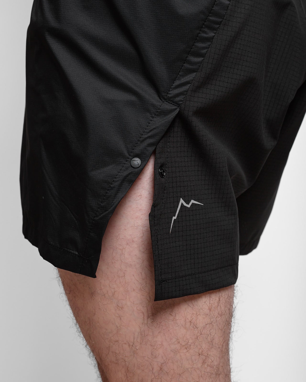 EQ Hybrid Trail Shorts in Black