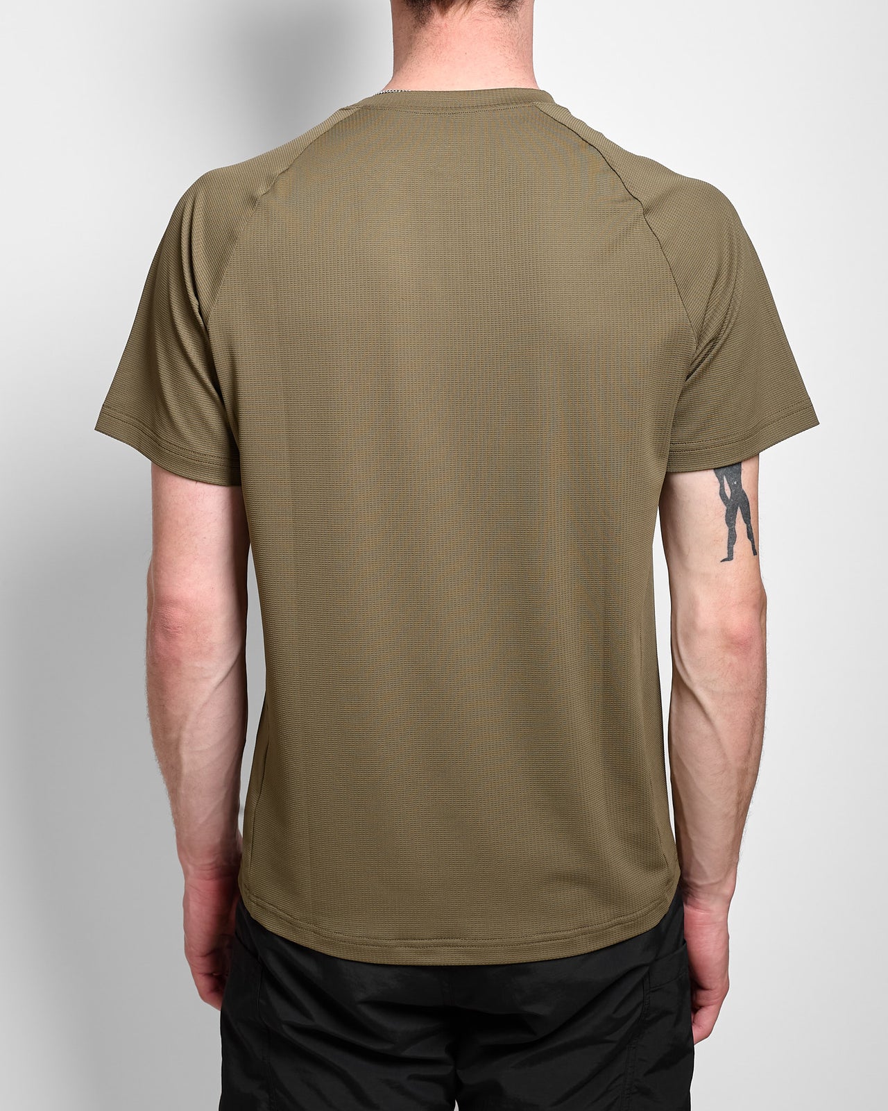 Logo Air Short Sleeve in Olive