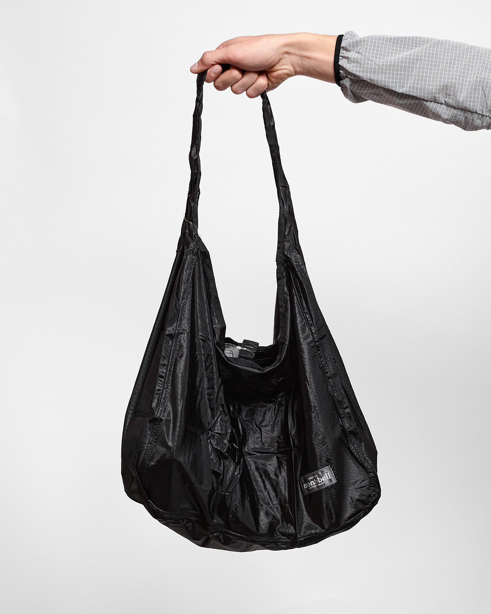 U.L. Mono Shoulder Bag L in Black ~ Windthrow
