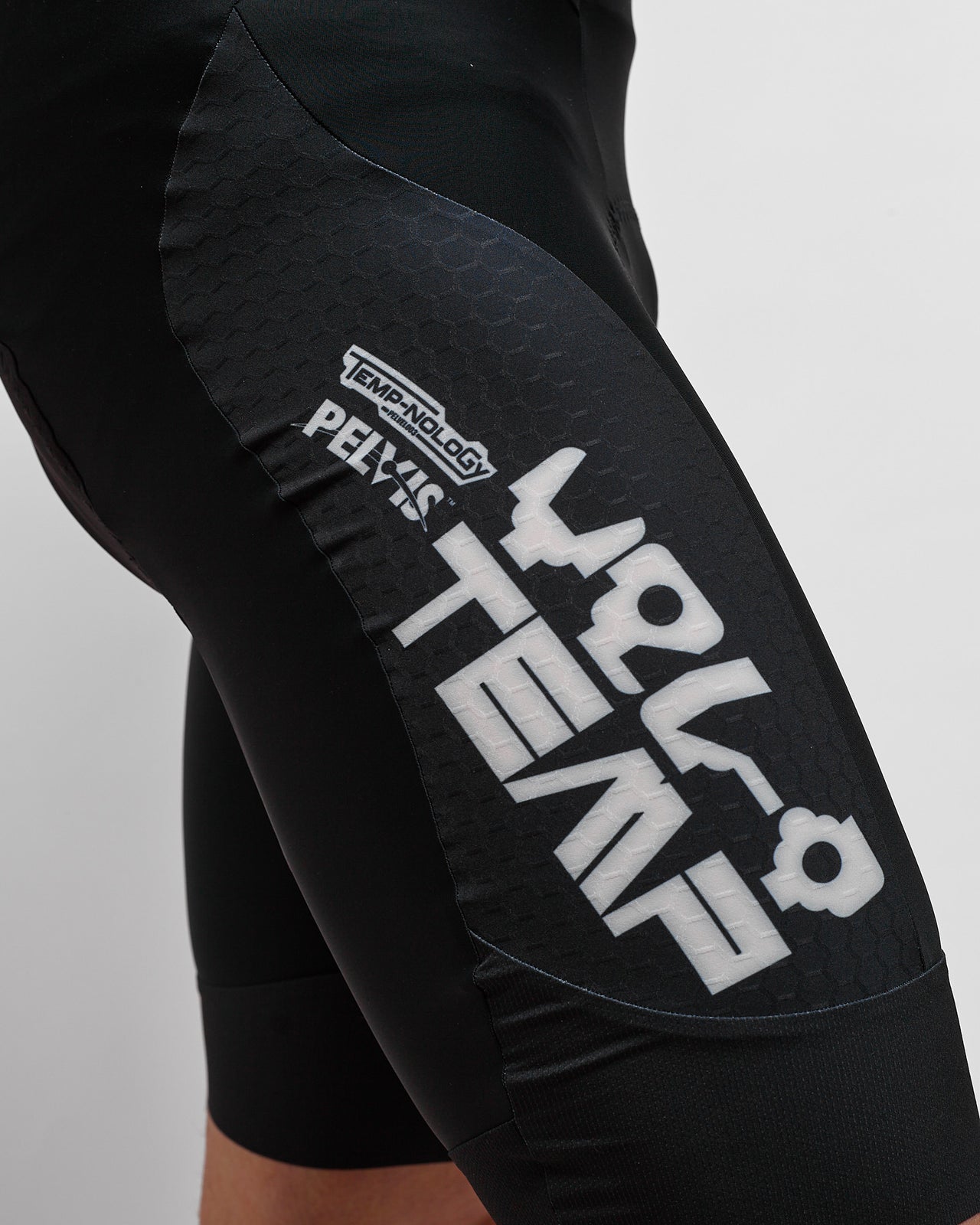 Velo Temp Pelvis Bergamo Bib Short in Black