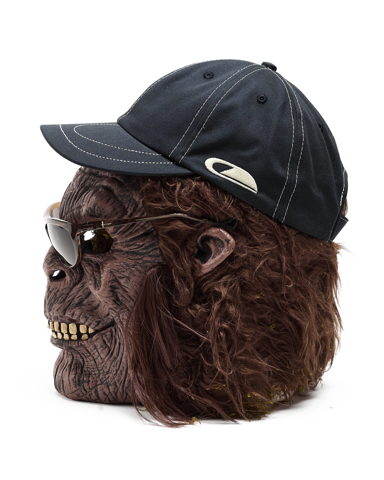 Horse Shoe 6 Panel Cap in Navy Cotton