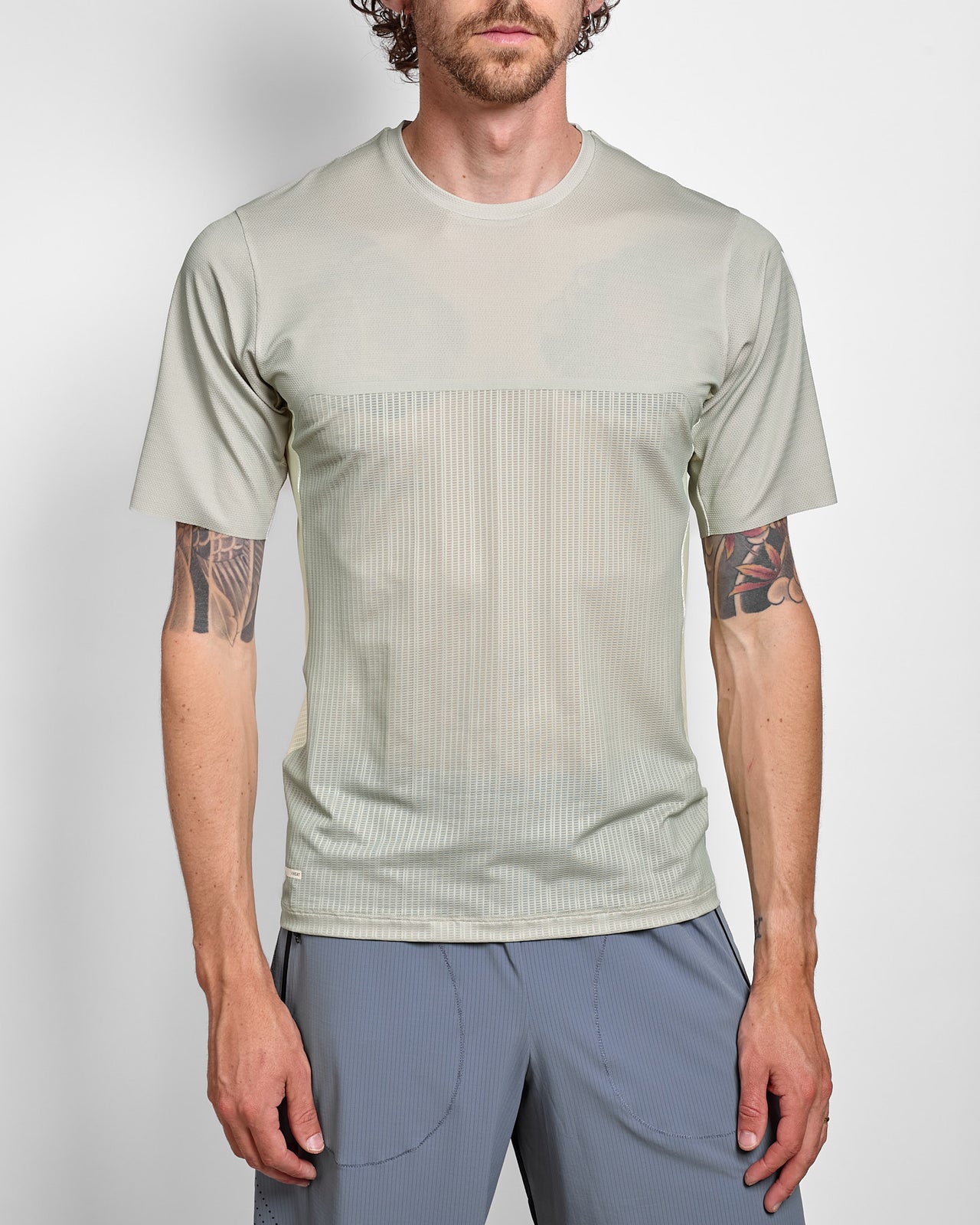 Hot Weather T in Warm Grey/Yellow