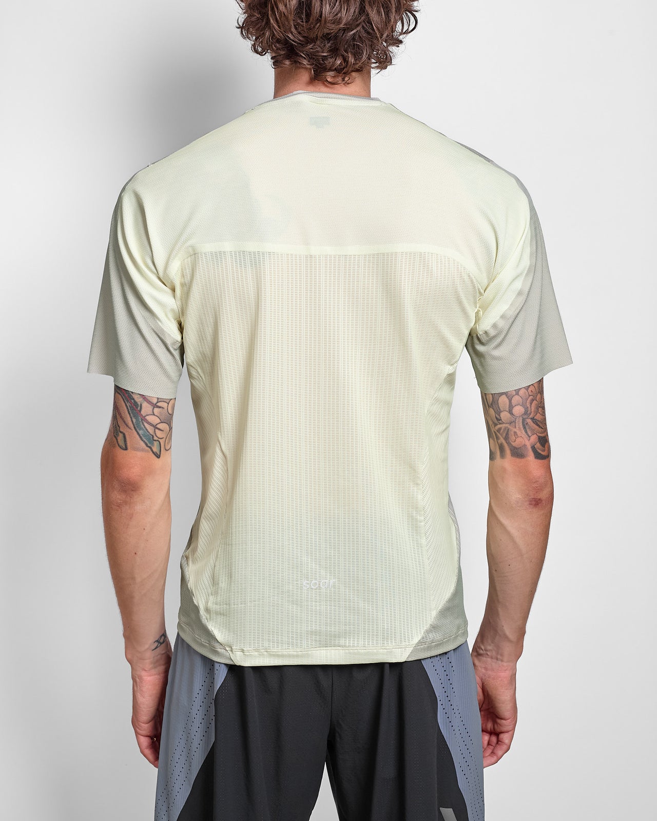 Hot Weather T in Warm Grey/Yellow