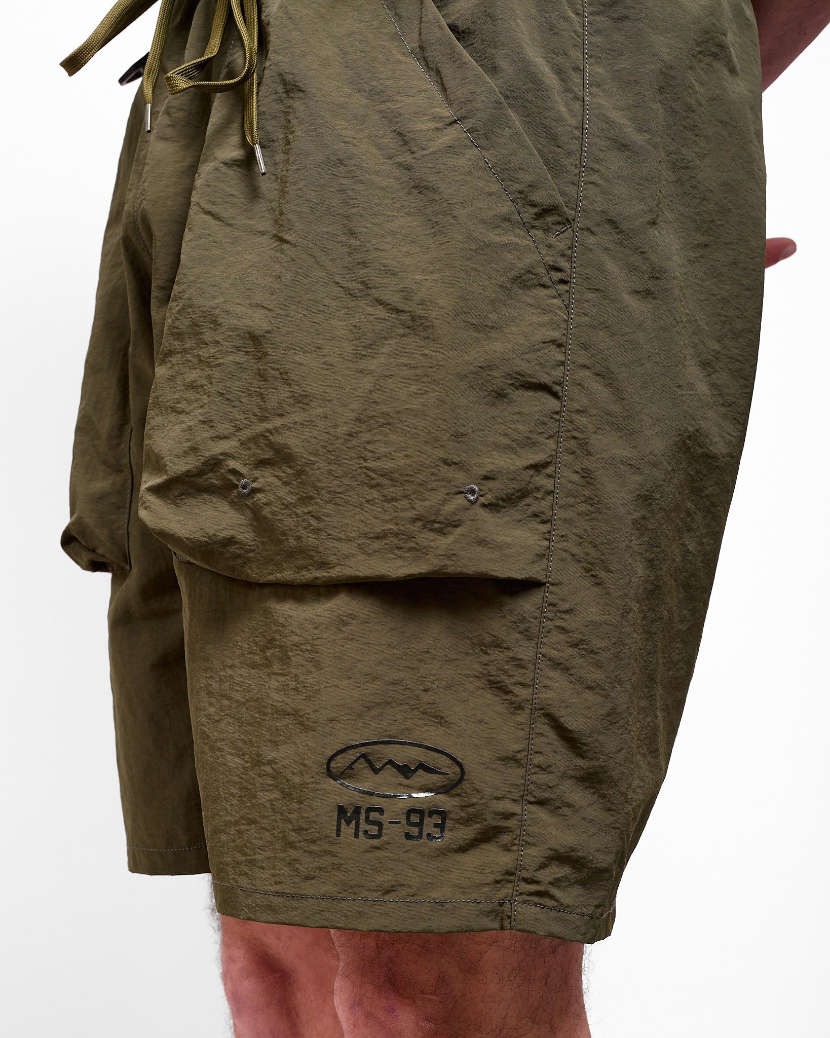 Park Shorts in Olive ~ Windthrow