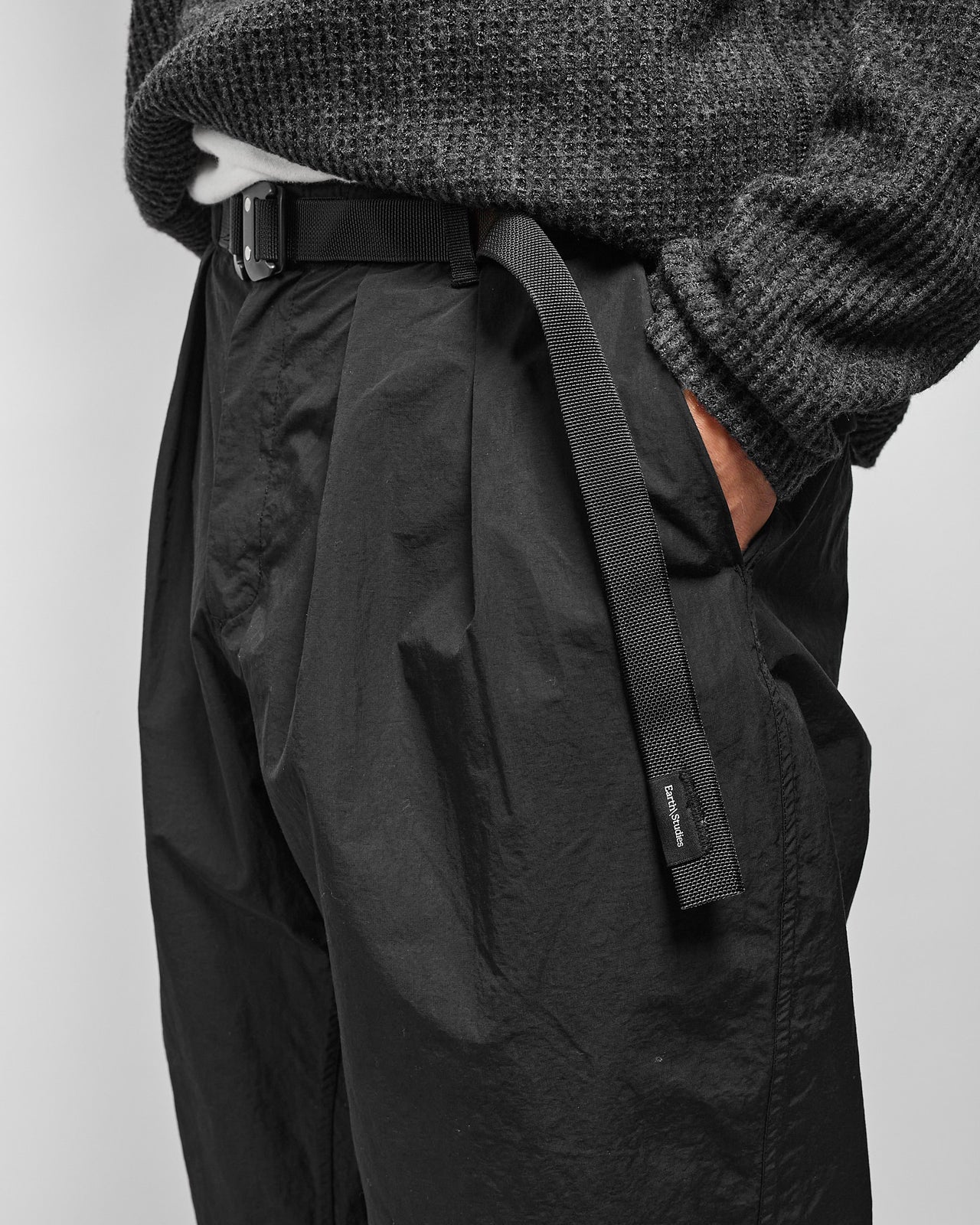 MS-111PA Pleated Trouser in Carbon