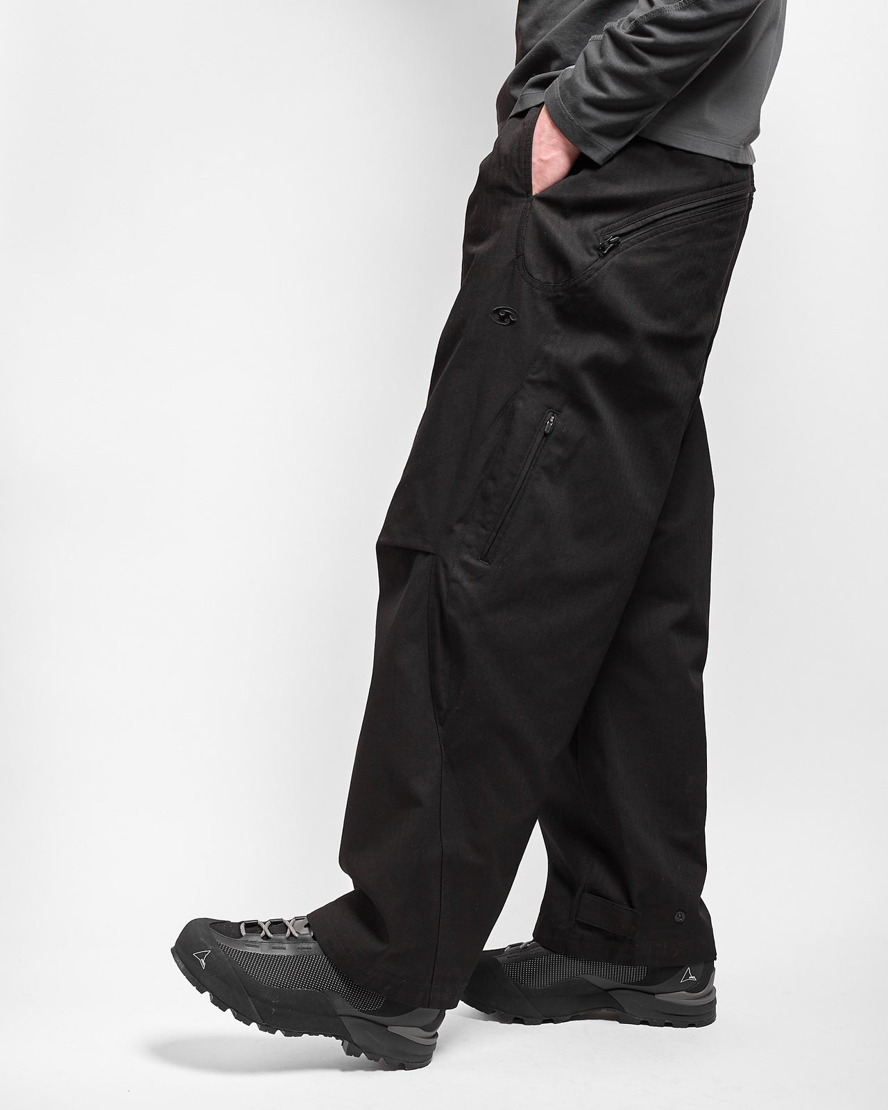 Back Pocket Pants in Black