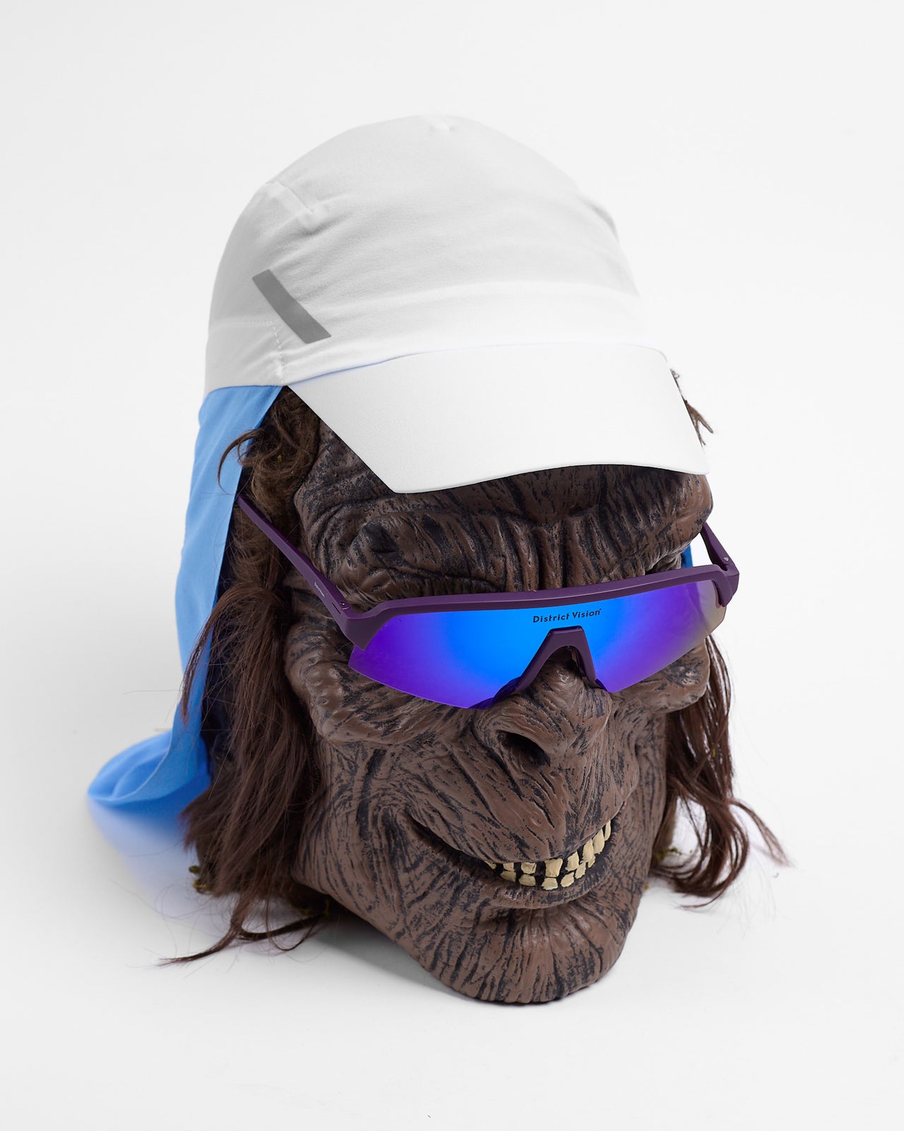 Sahara Cap 2.0 in White/Blue