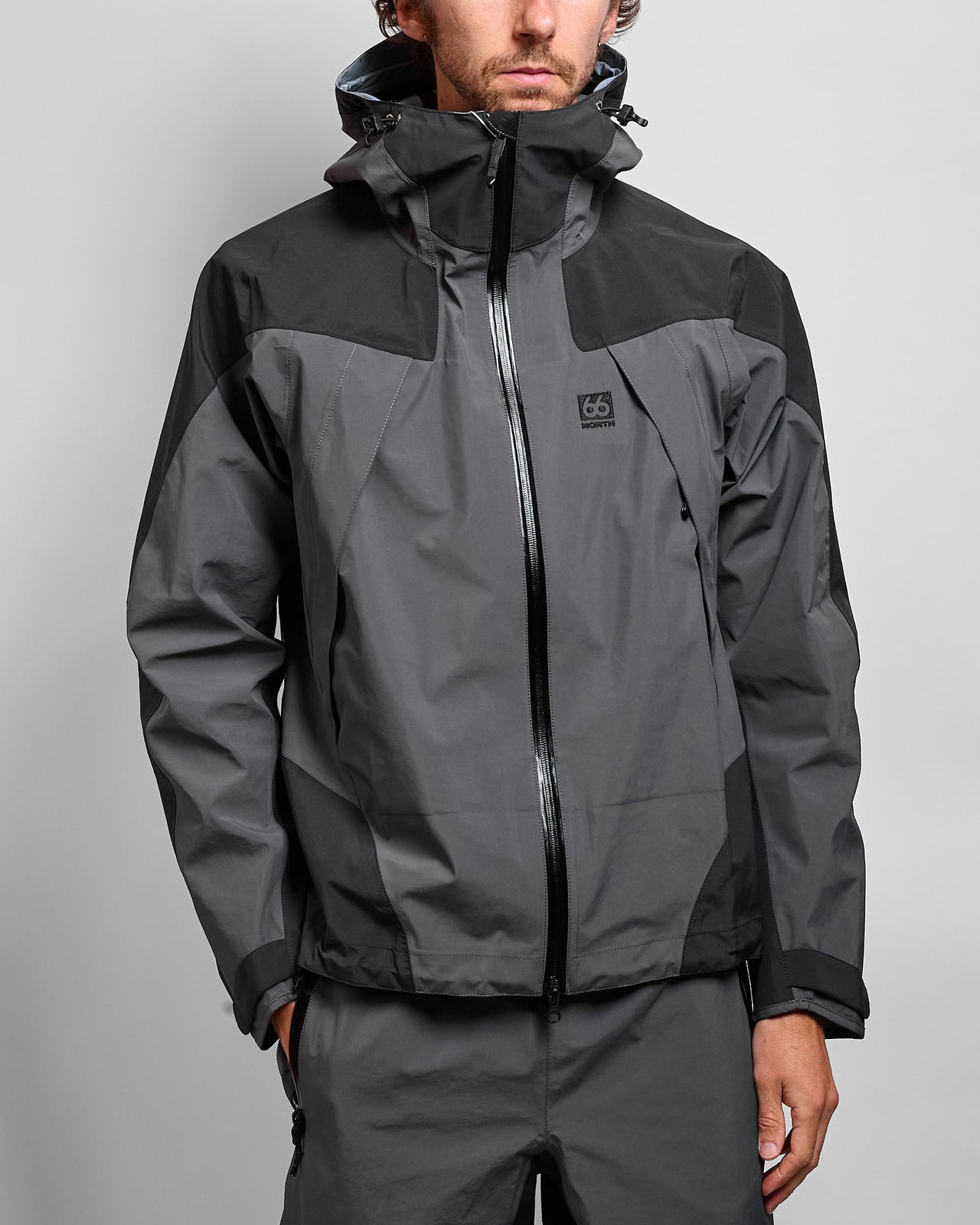 Dyngja Shell Jacket in Black