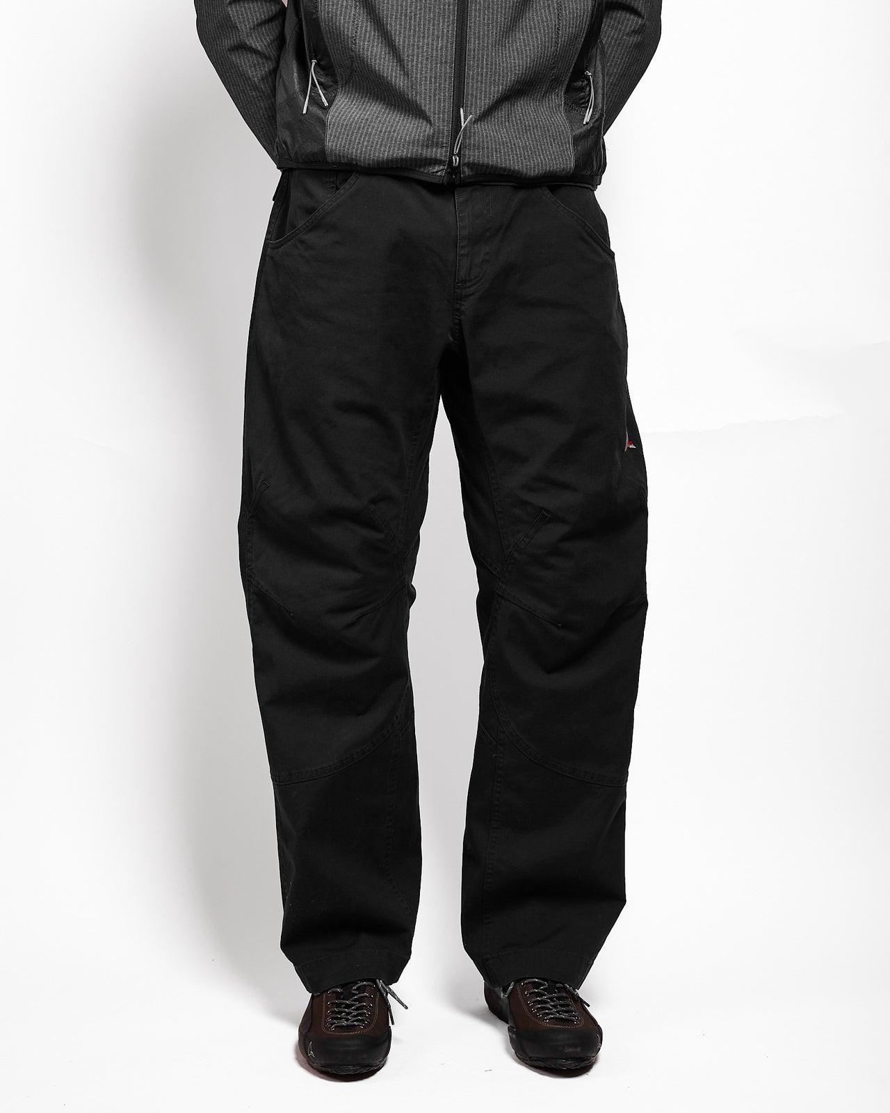 CRIMP Shaped Cotton Pants in Anthracite