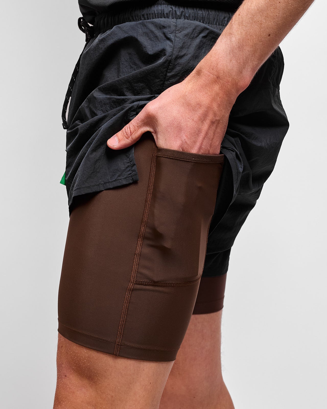 Ultralight Nylon Trail Shorts in Obsidian/Umber