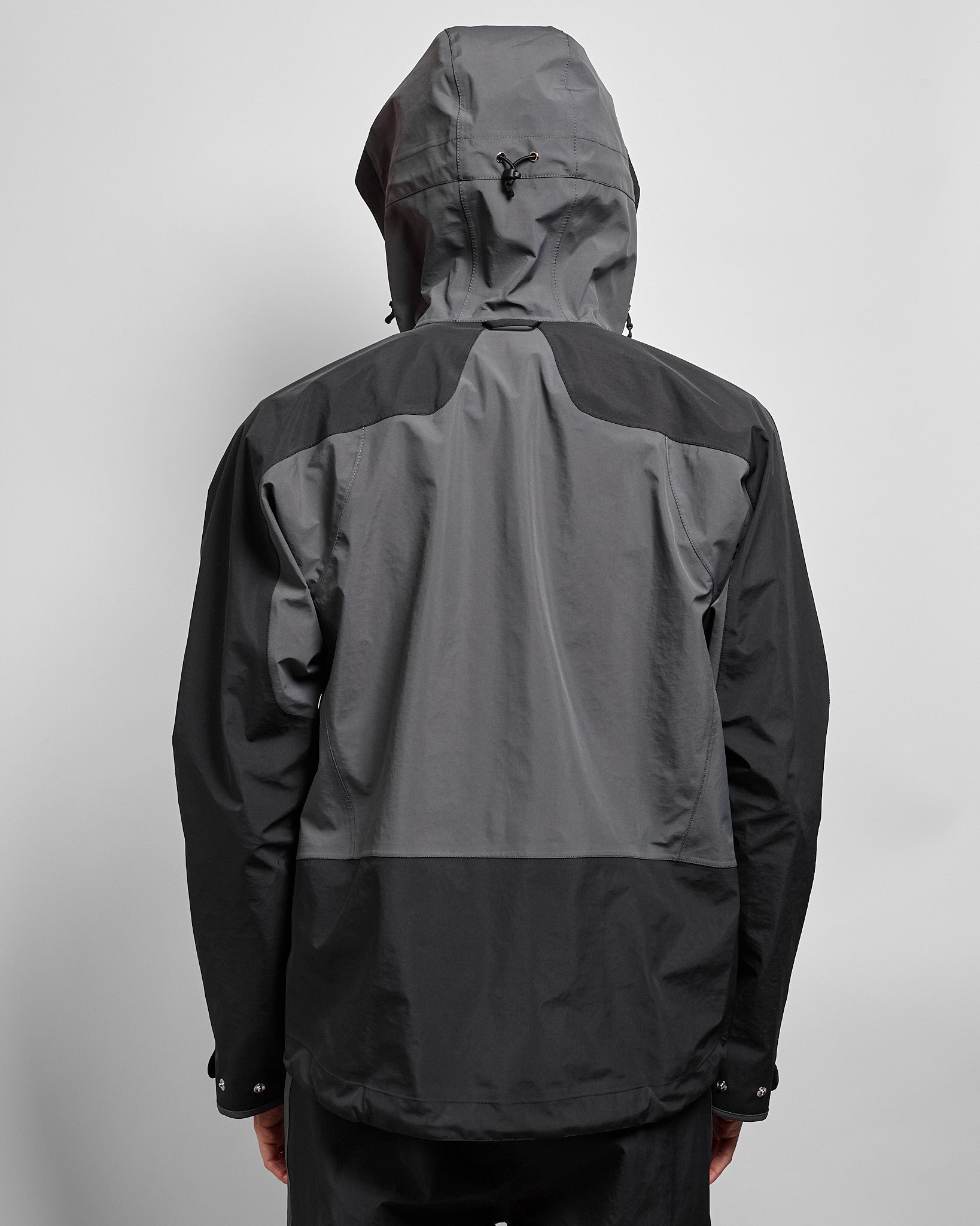 Dyngja Shell Jacket in Black ~ Windthrow