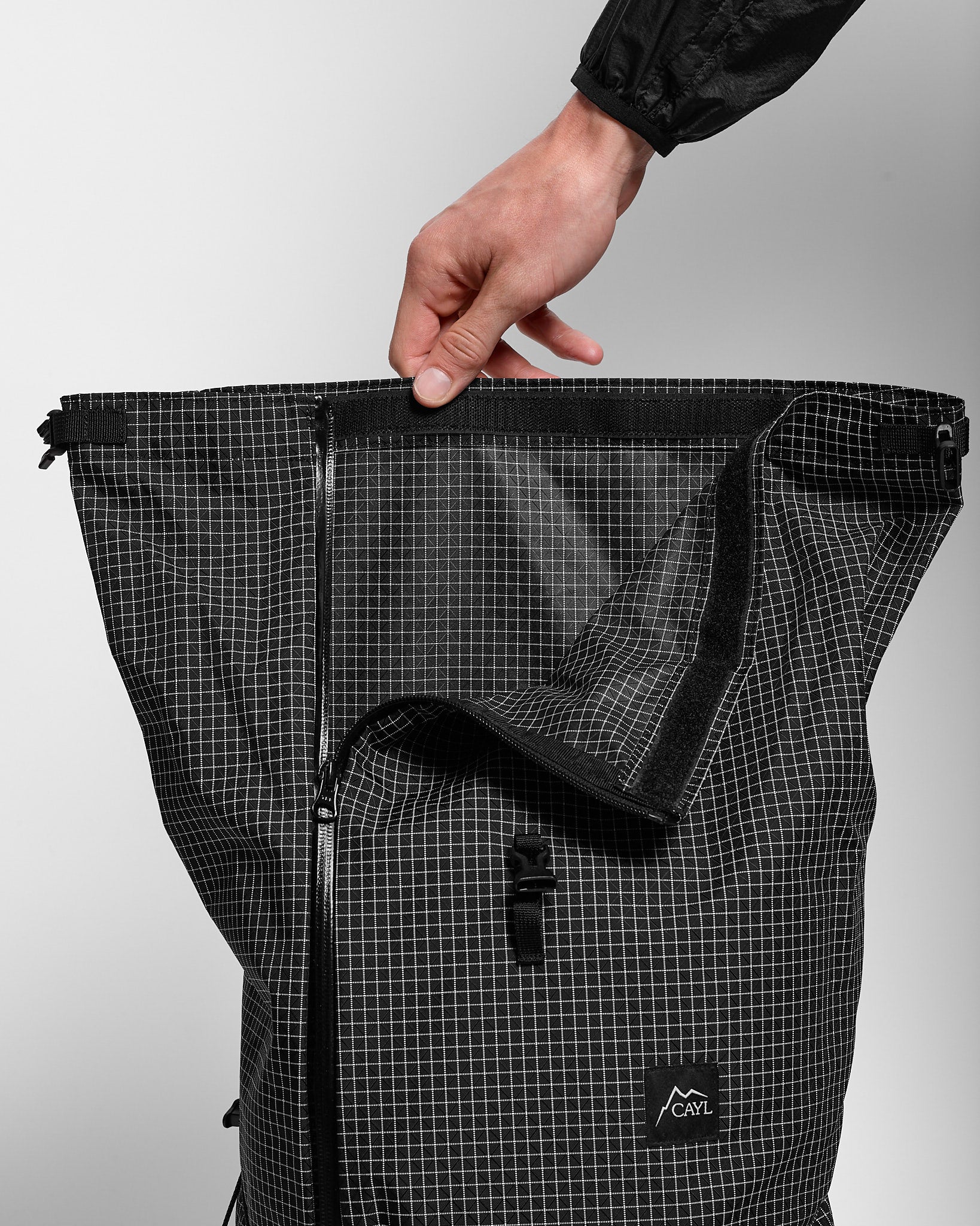 Mari Roll Top in Black Grid ~ Windthrow