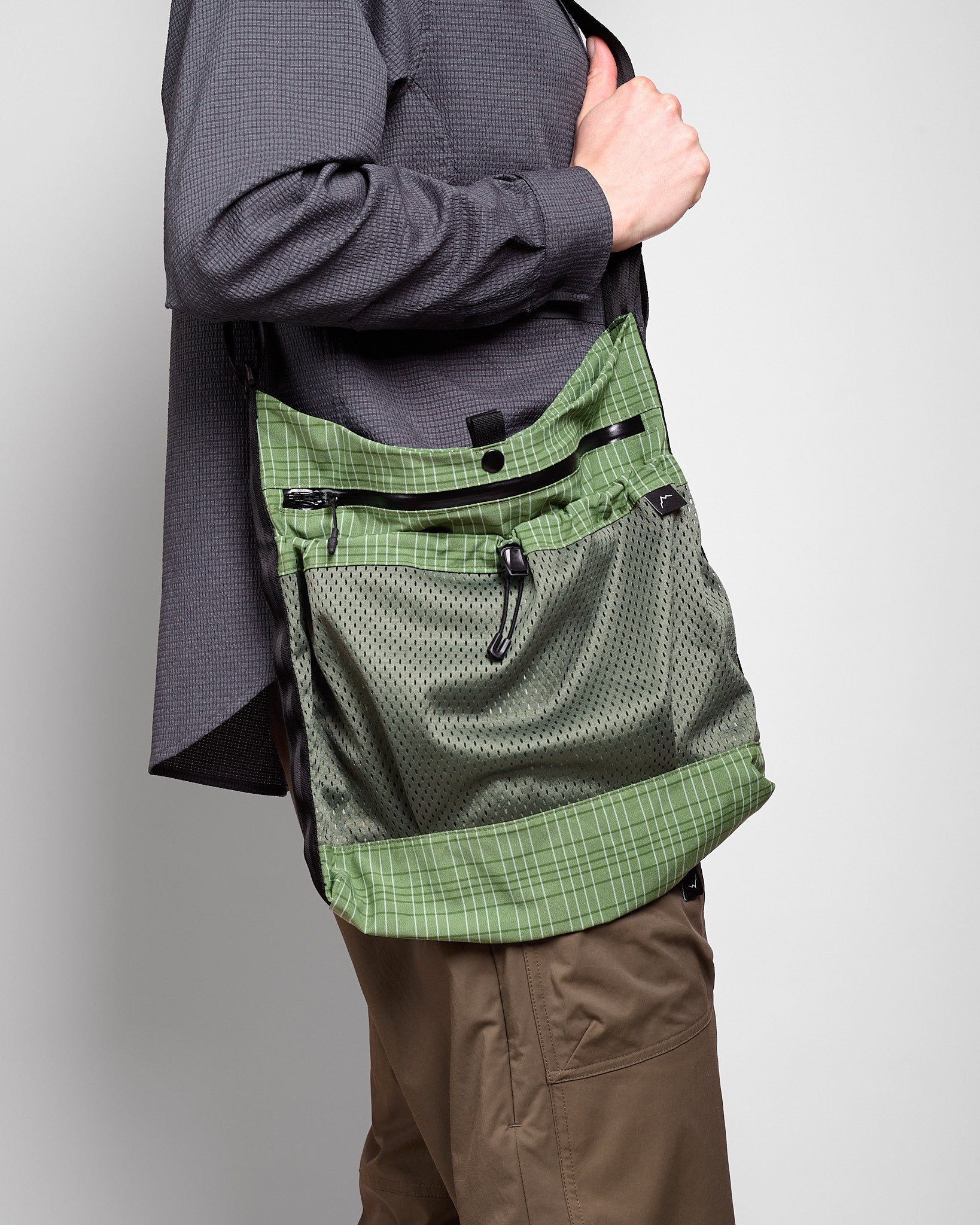 CHK Cross Bag in Green ~ Windthrow