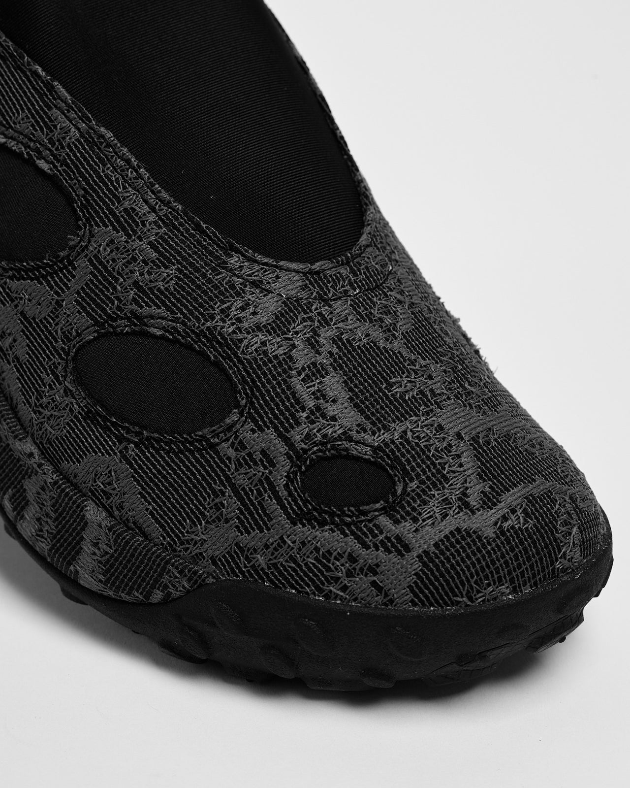 Jungle Trek Mule RMT 1TRL in Black