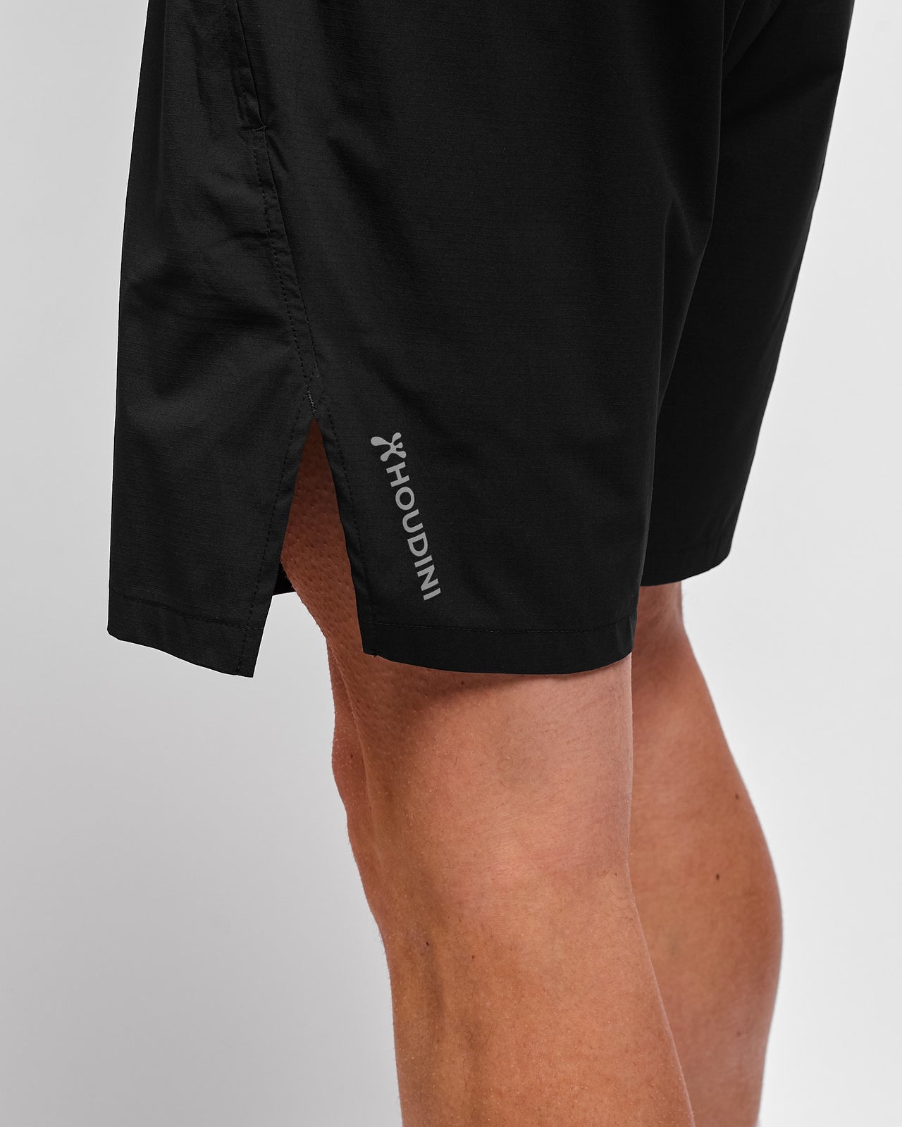 Pace Light Shorts in True Black