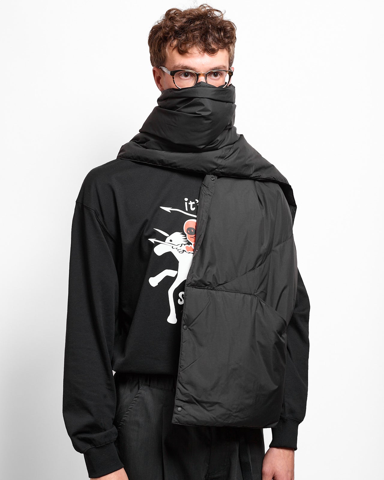 Down Poncho Muffler in Black