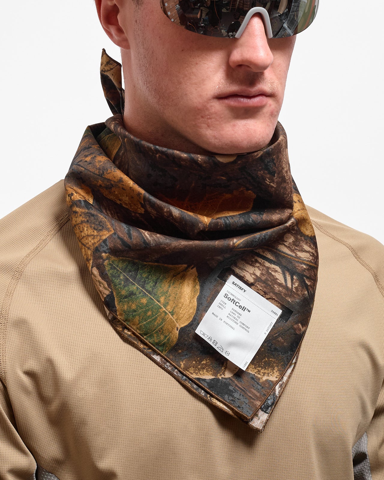 SoftCell™ Bandana in Camo Leaves