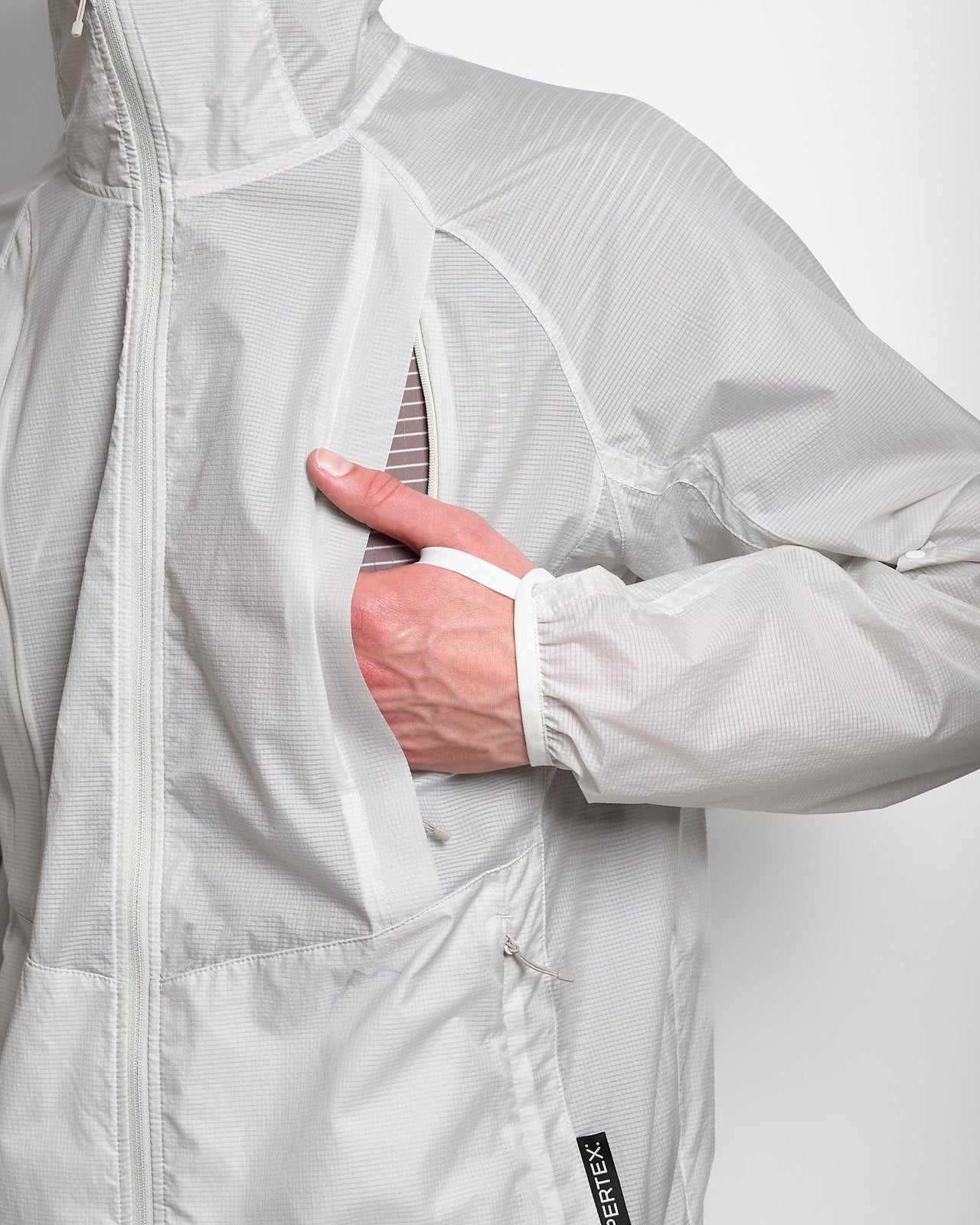 Trail Air Jacket in Cream
