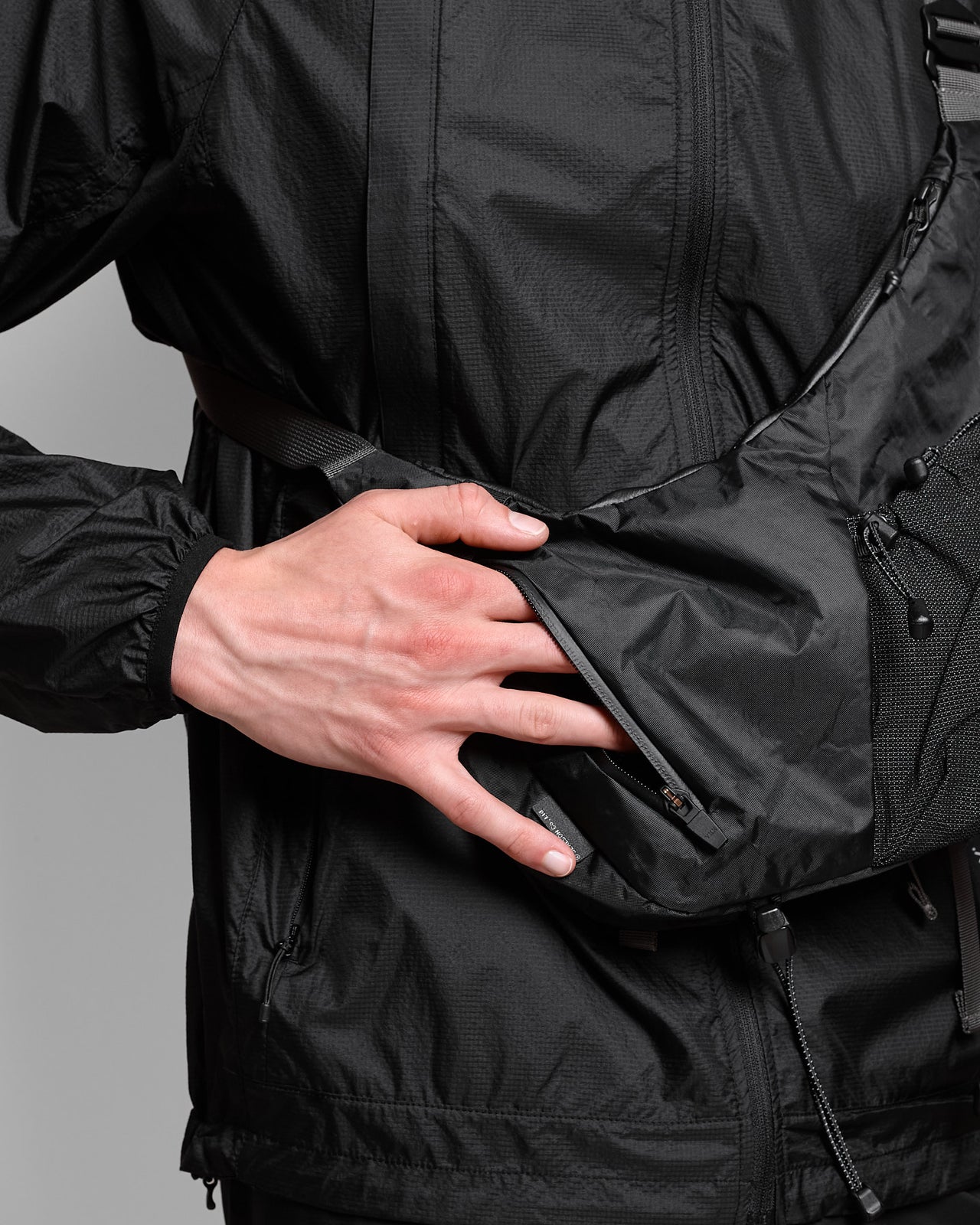 M2 | Crossbody Bag in Black