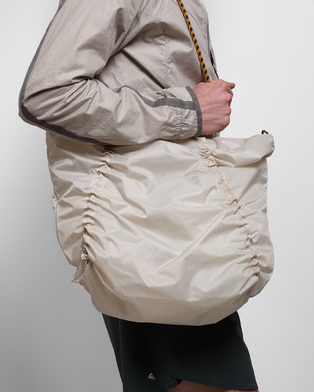 Gebo 23L Lightweight Tote Bag in Putty Grey