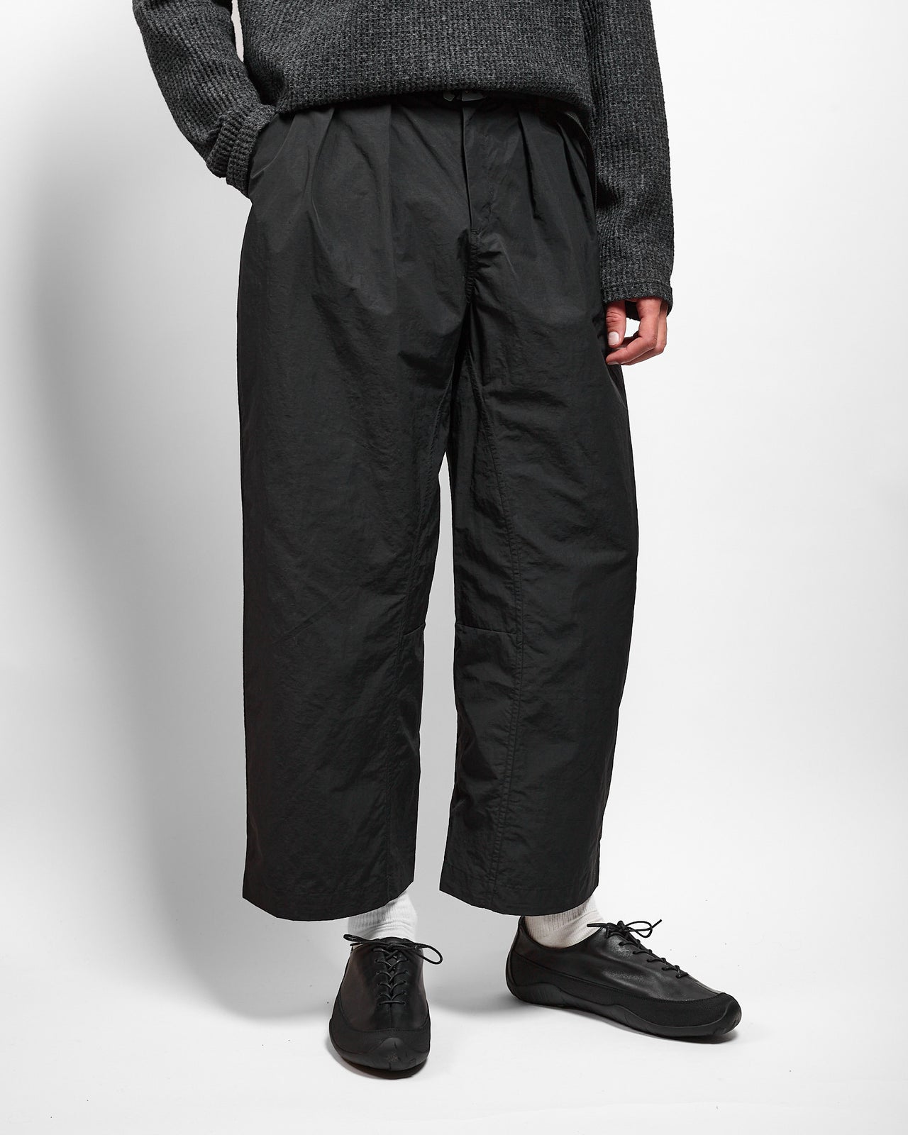 MS-111PA Pleated Trouser in Carbon