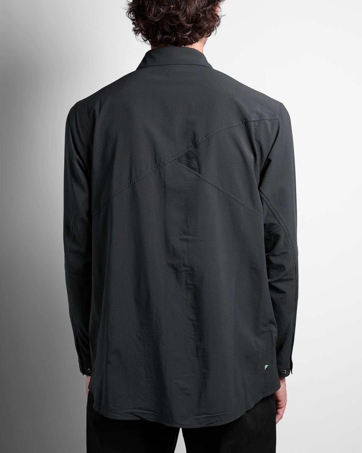 Barrö LS Shirt in Raven