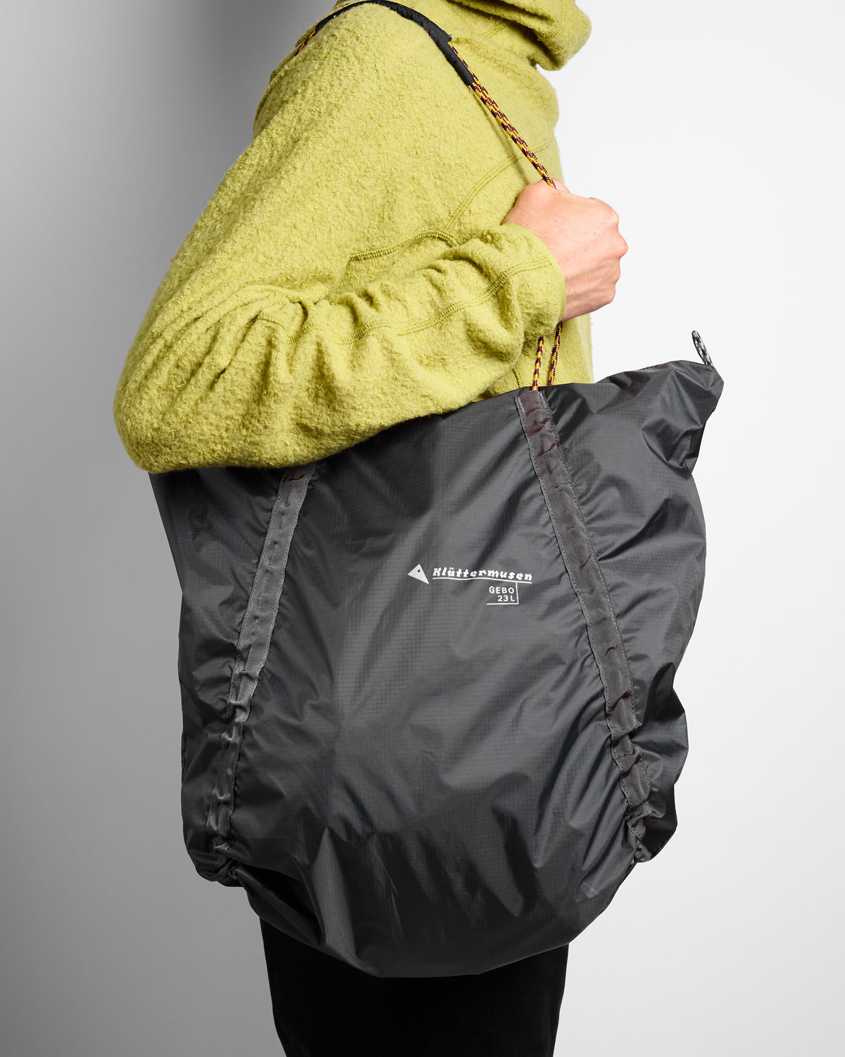 Gebo 23L Lightweight Tote Bag in Raven