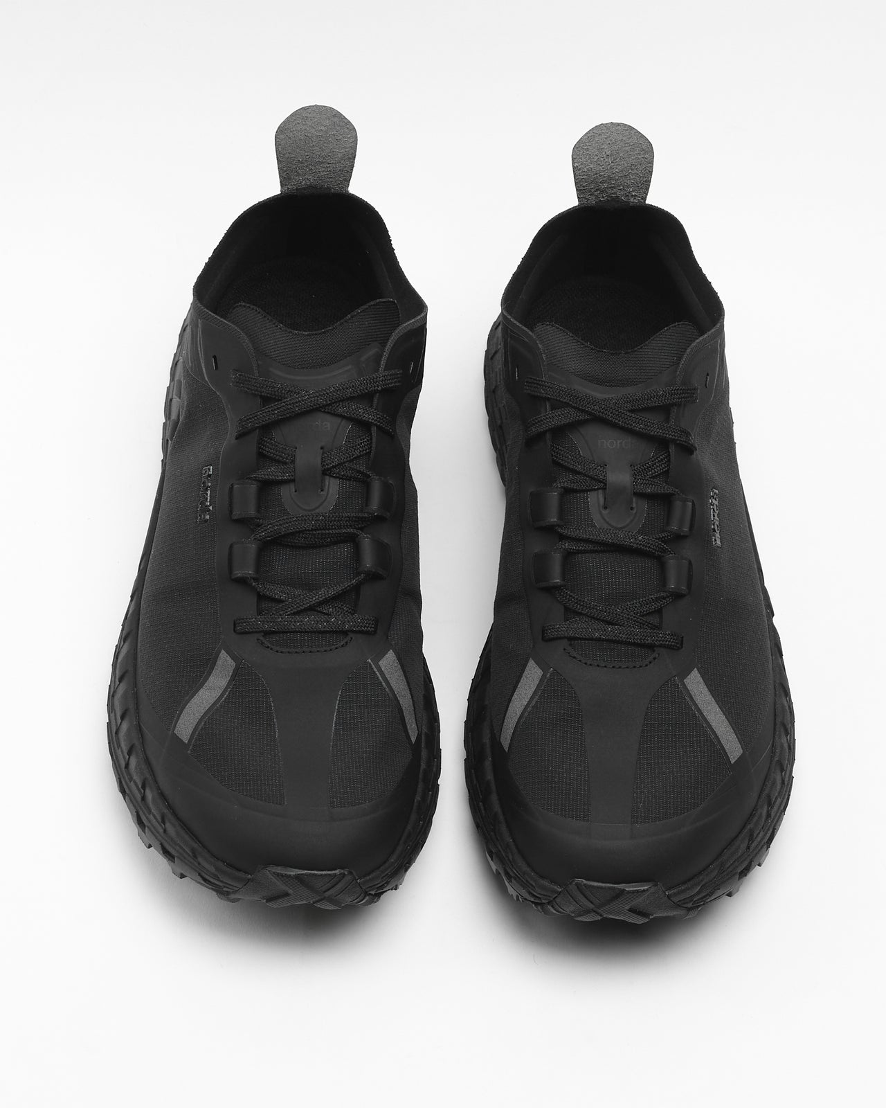 norda 001A in Stealth Black