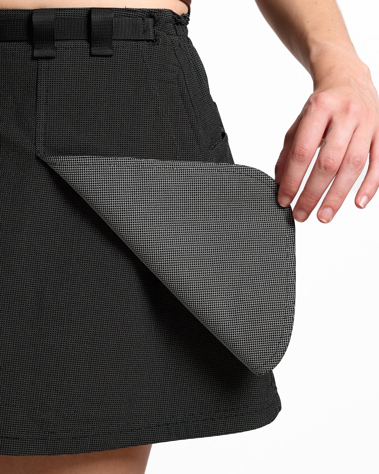 Hiking Skirt in UHMWPE Grid Mesh