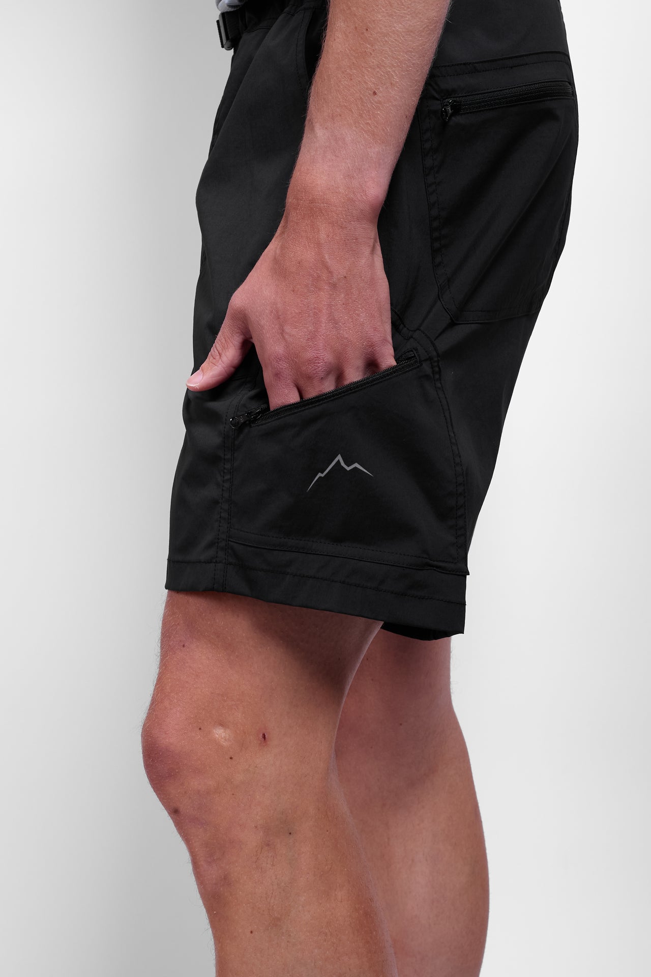6 Pocket Hiking Shorts in Black