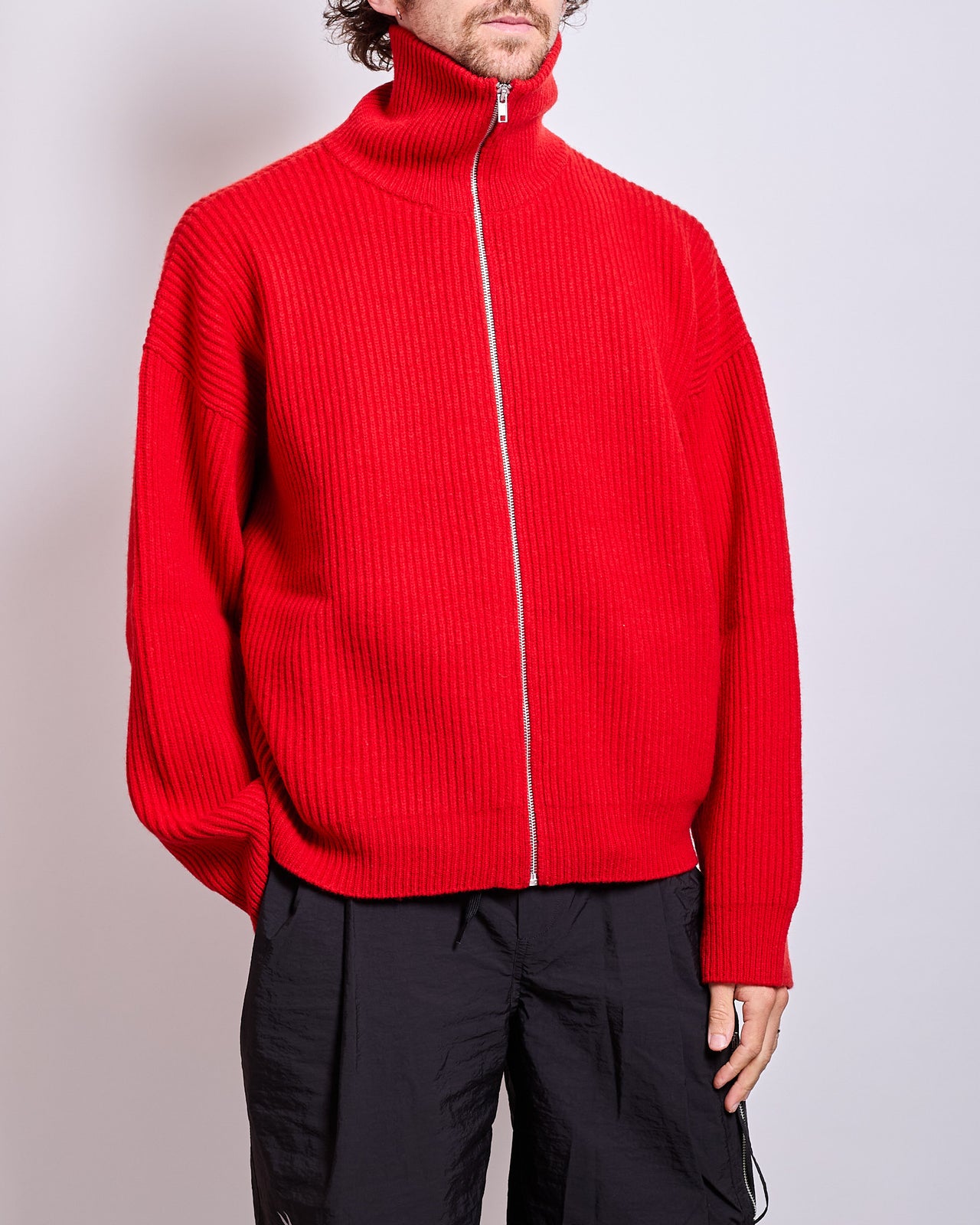 Vonarstræti Zipped Sweater in Red