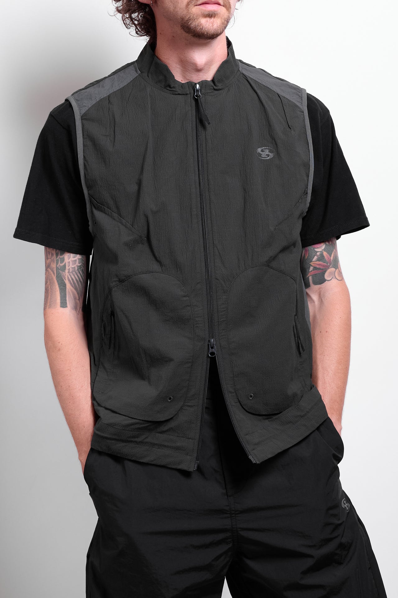 Terraface Vest in Charcoal
