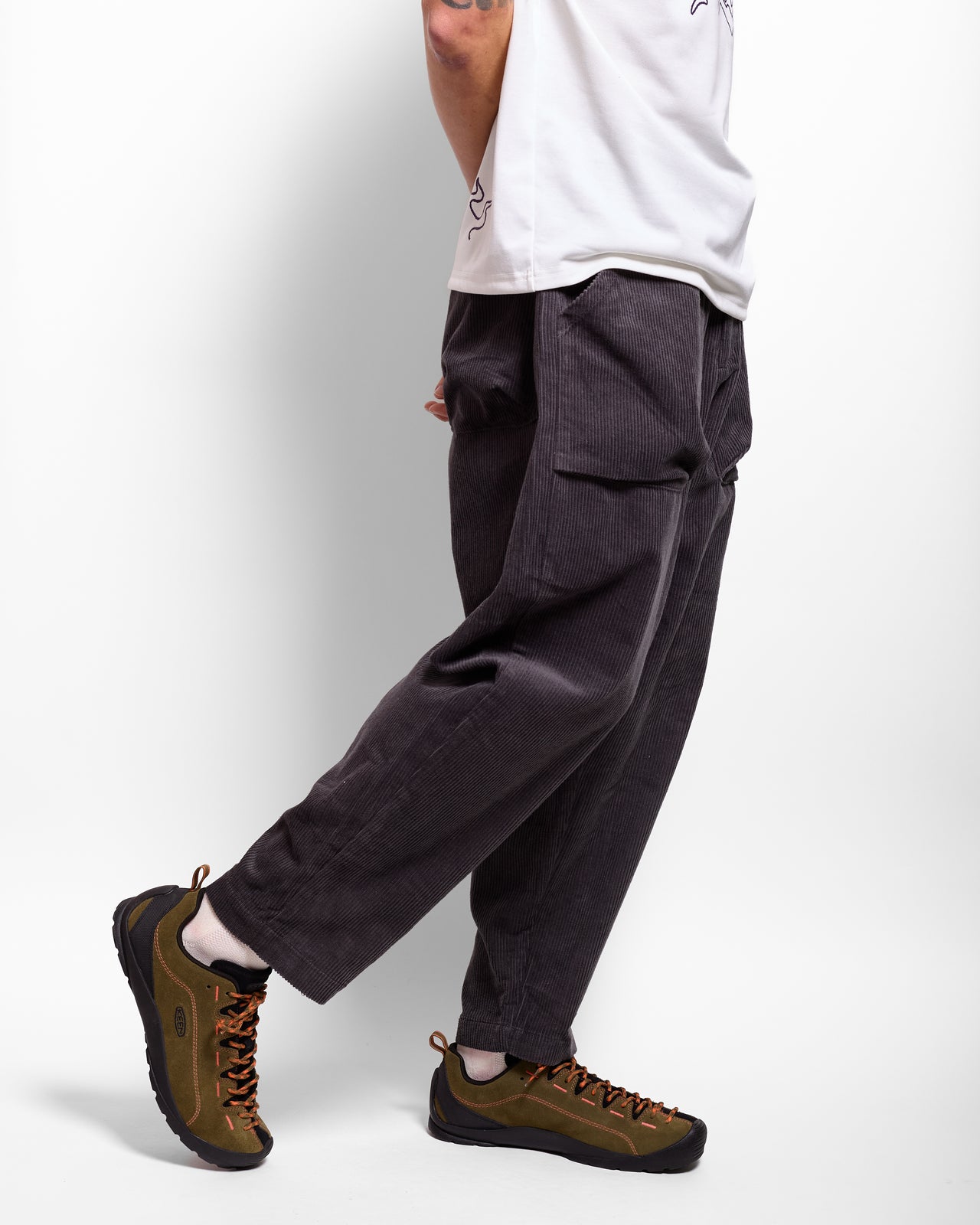 8W Corduroy Cocoon Pant in Grey