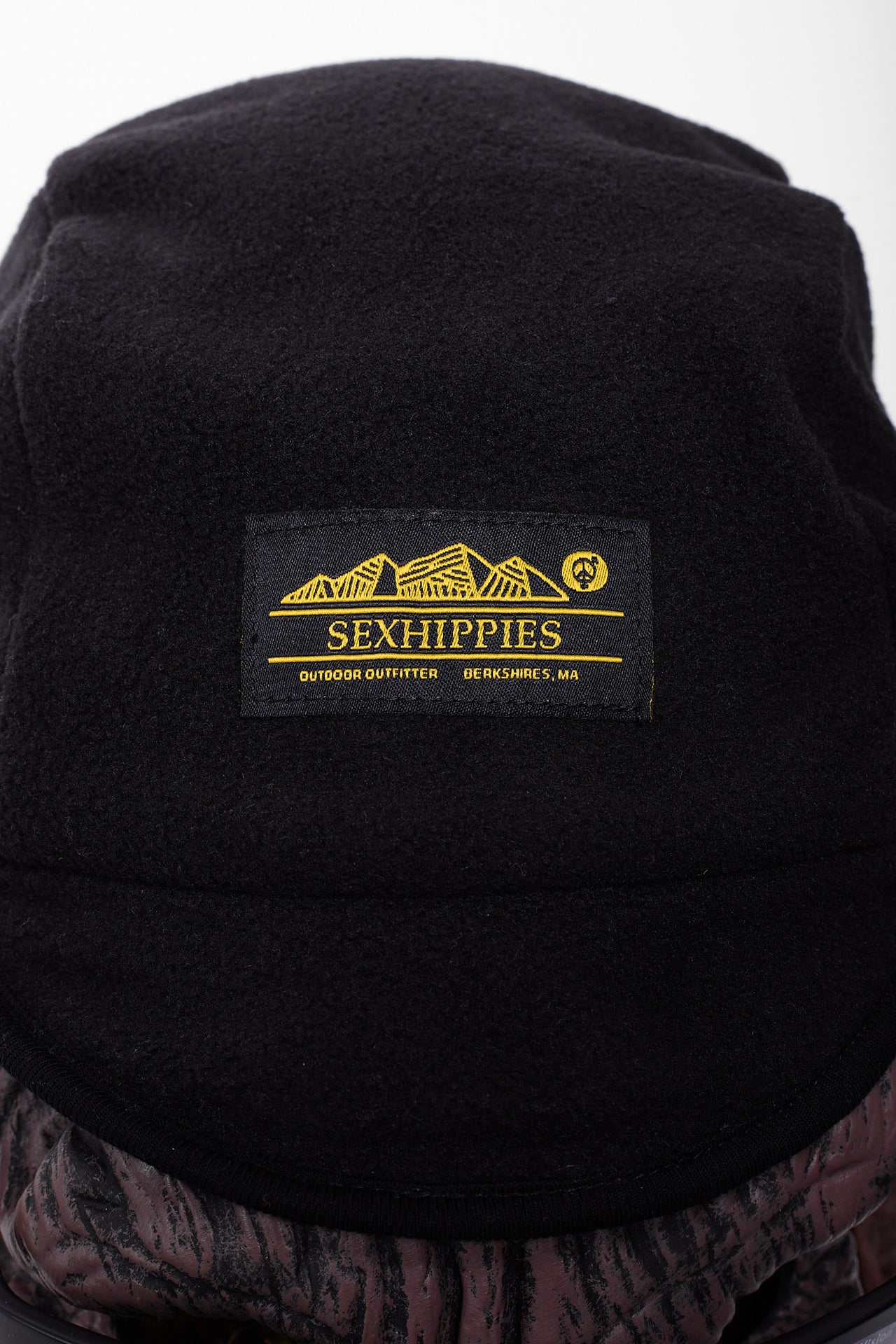 Fleece Mountain Hat in Black/Grey