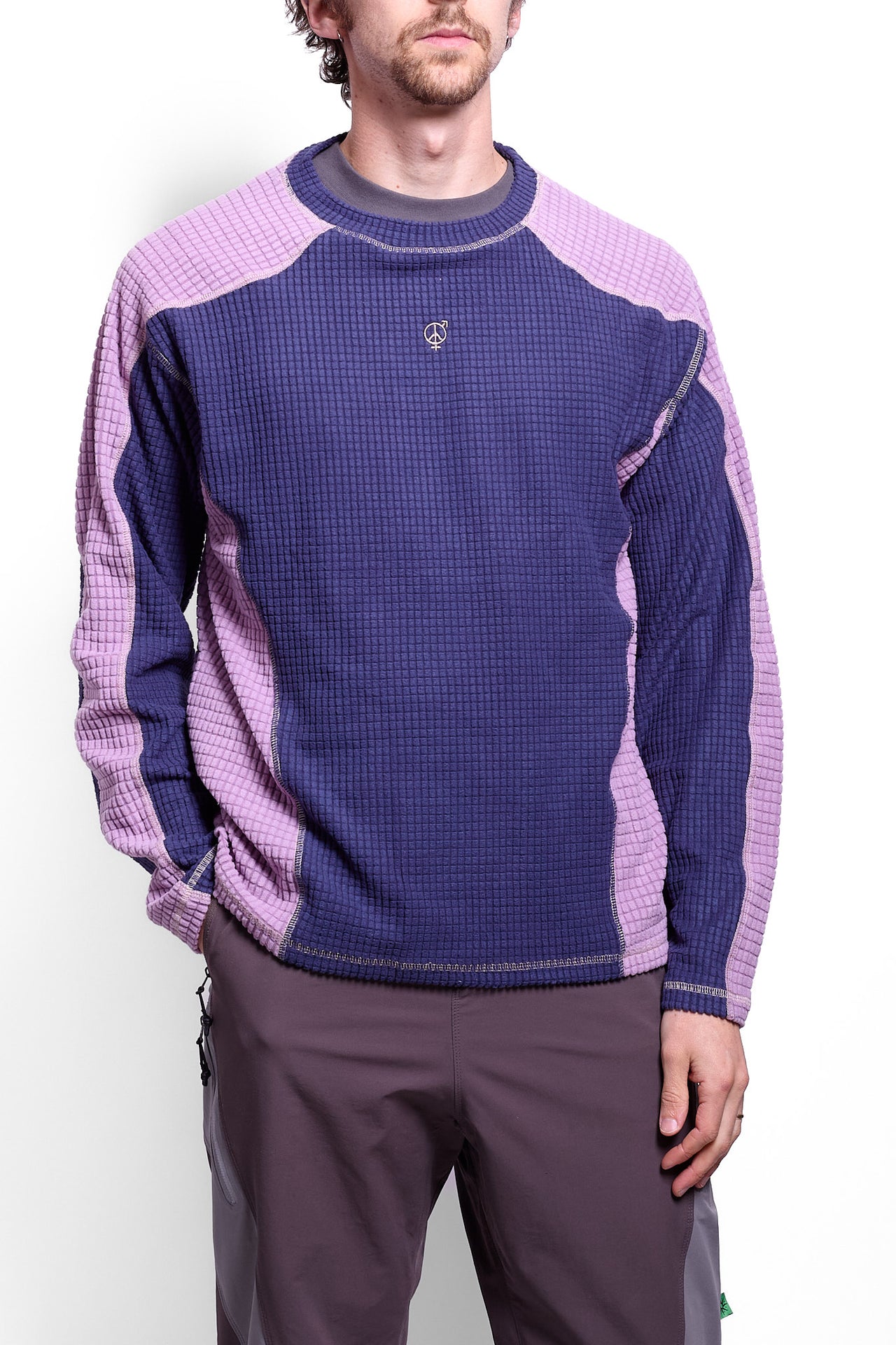 Grid Fleece 2.0 in Navy/Lilac