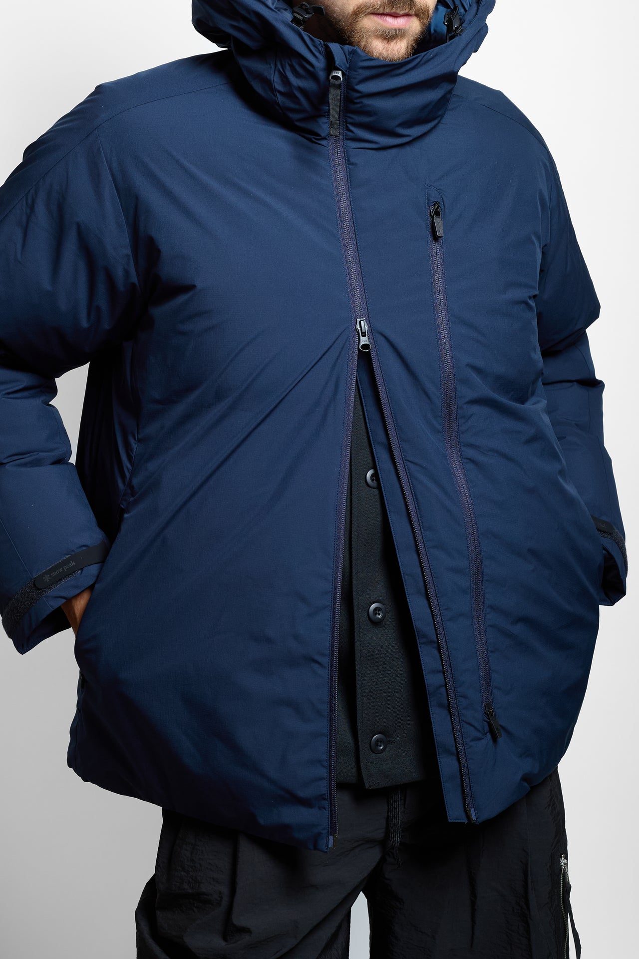 2L Lightweight Down Jacket in Navy