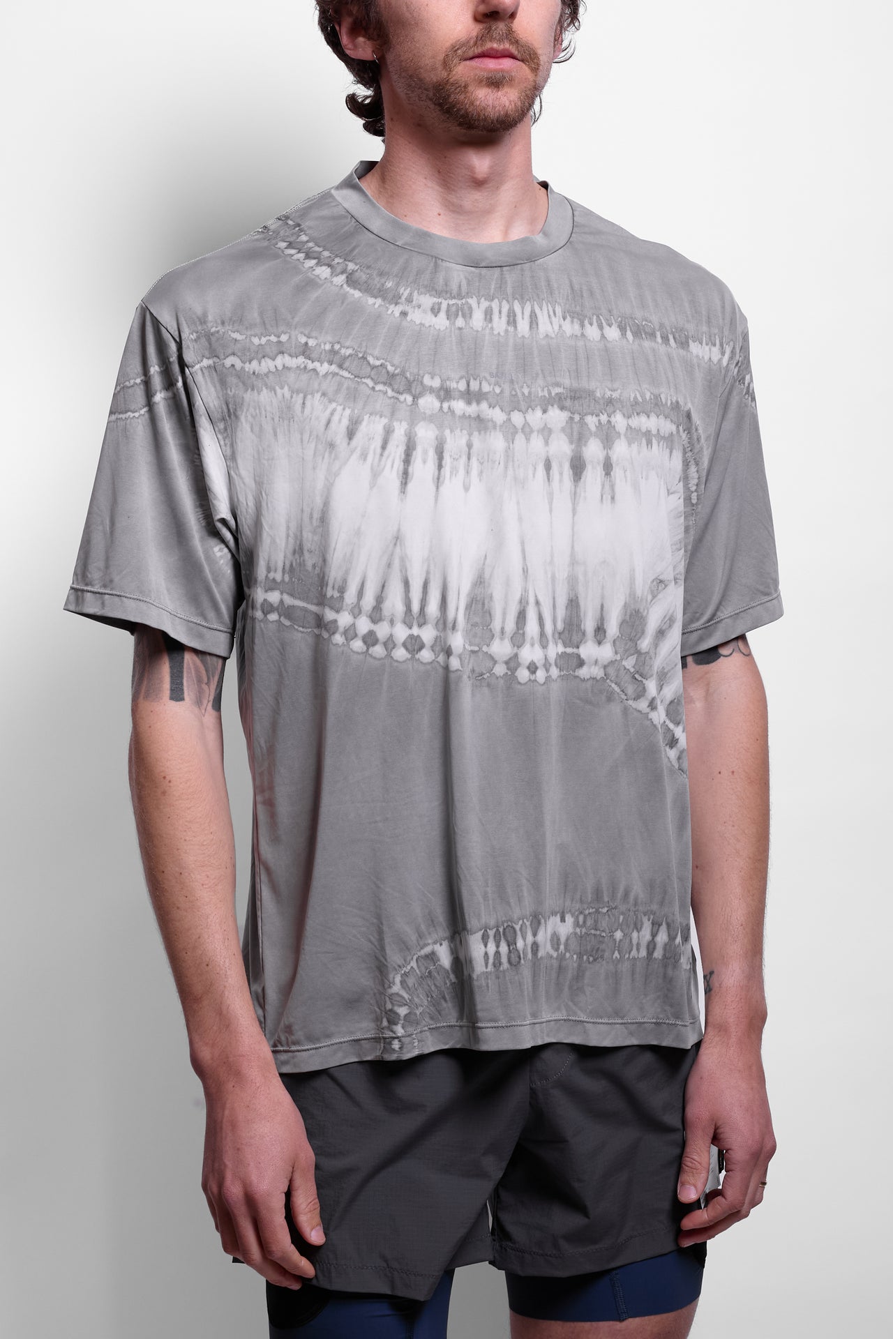 AuraLite™ T‑Shirt in Tie-Dye Mineral Graphite