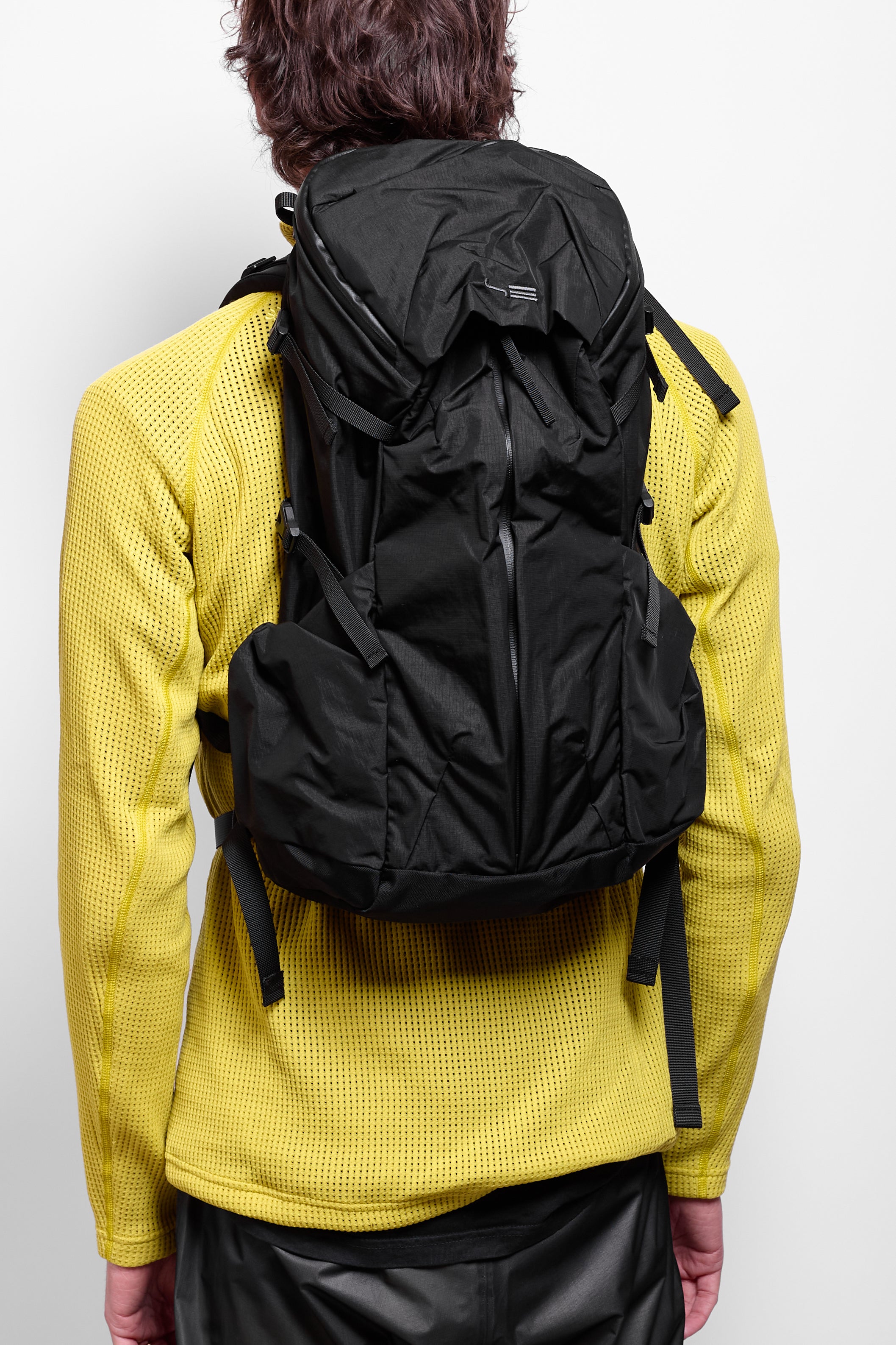 SC24 Dayhike Backpack in Black Windthrow