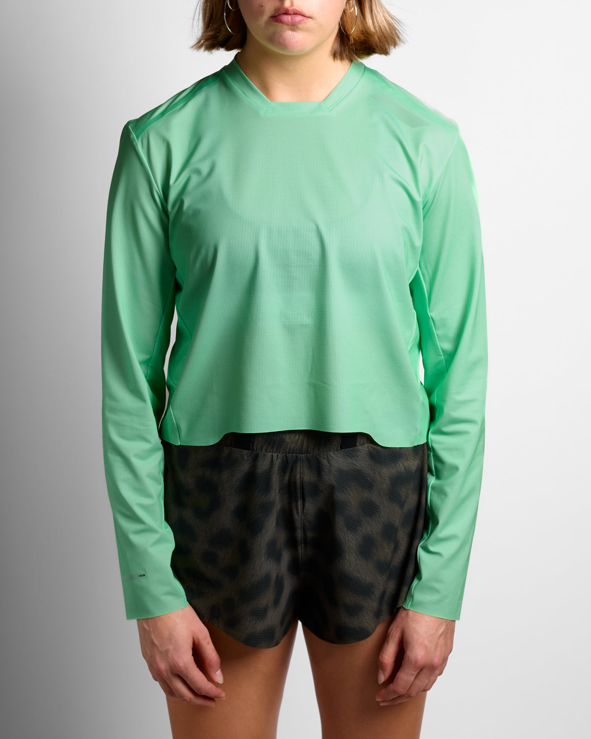 W's LS Crop T in Ash Green