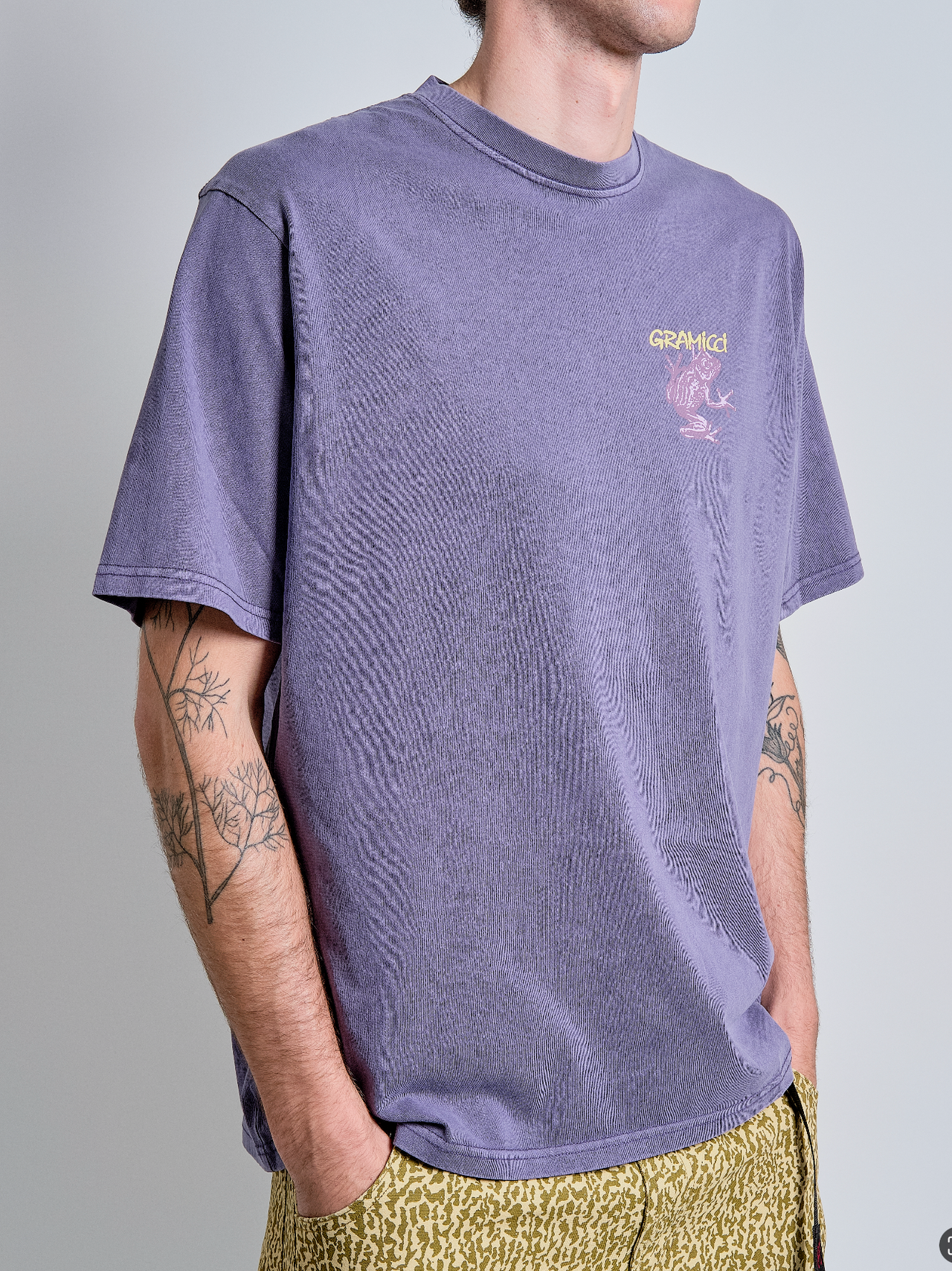 Sticky Frog Tee in Purple