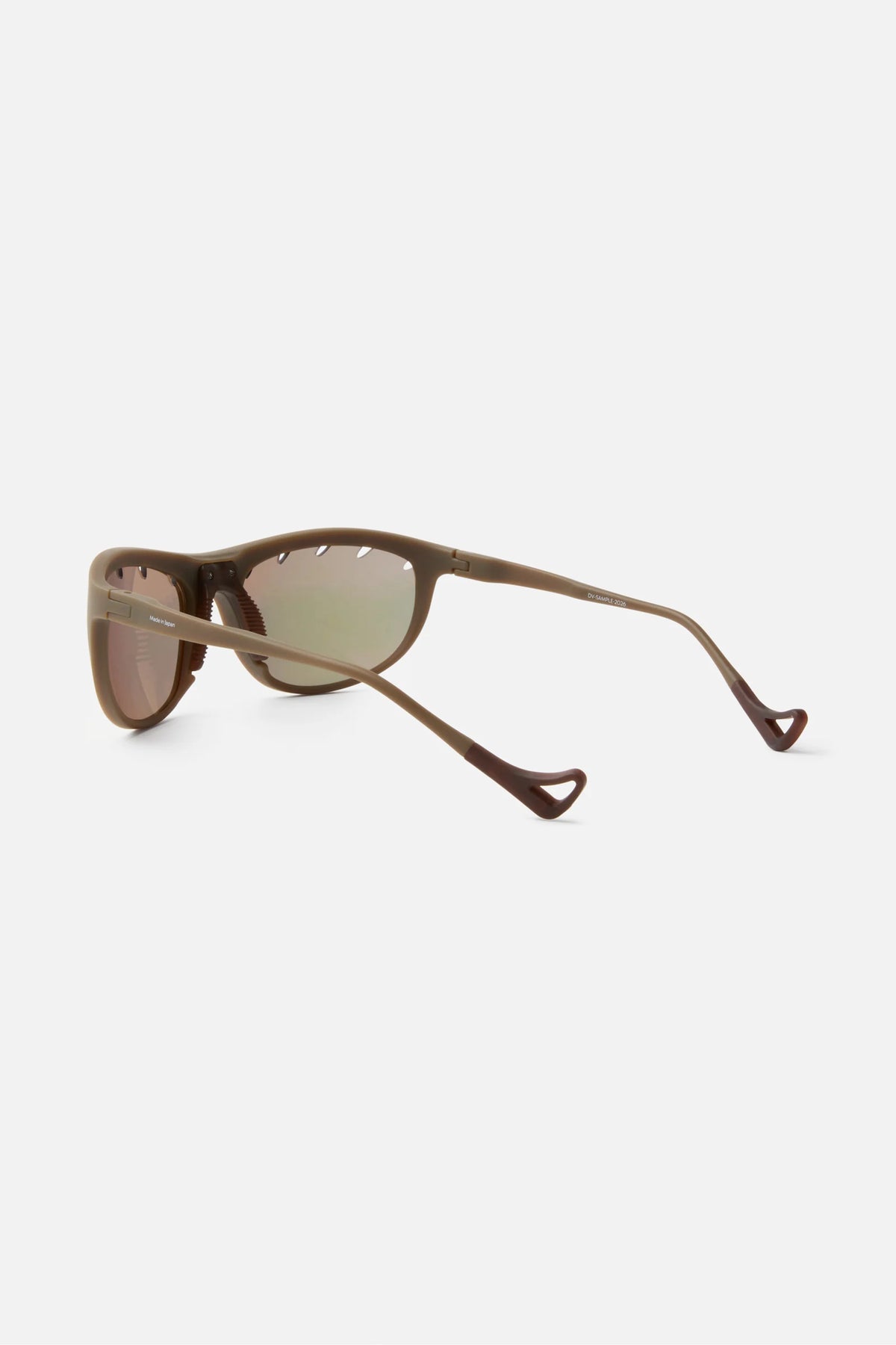 Takeyoshi Altitude Master in Hazel, D+ Fire Mirror
