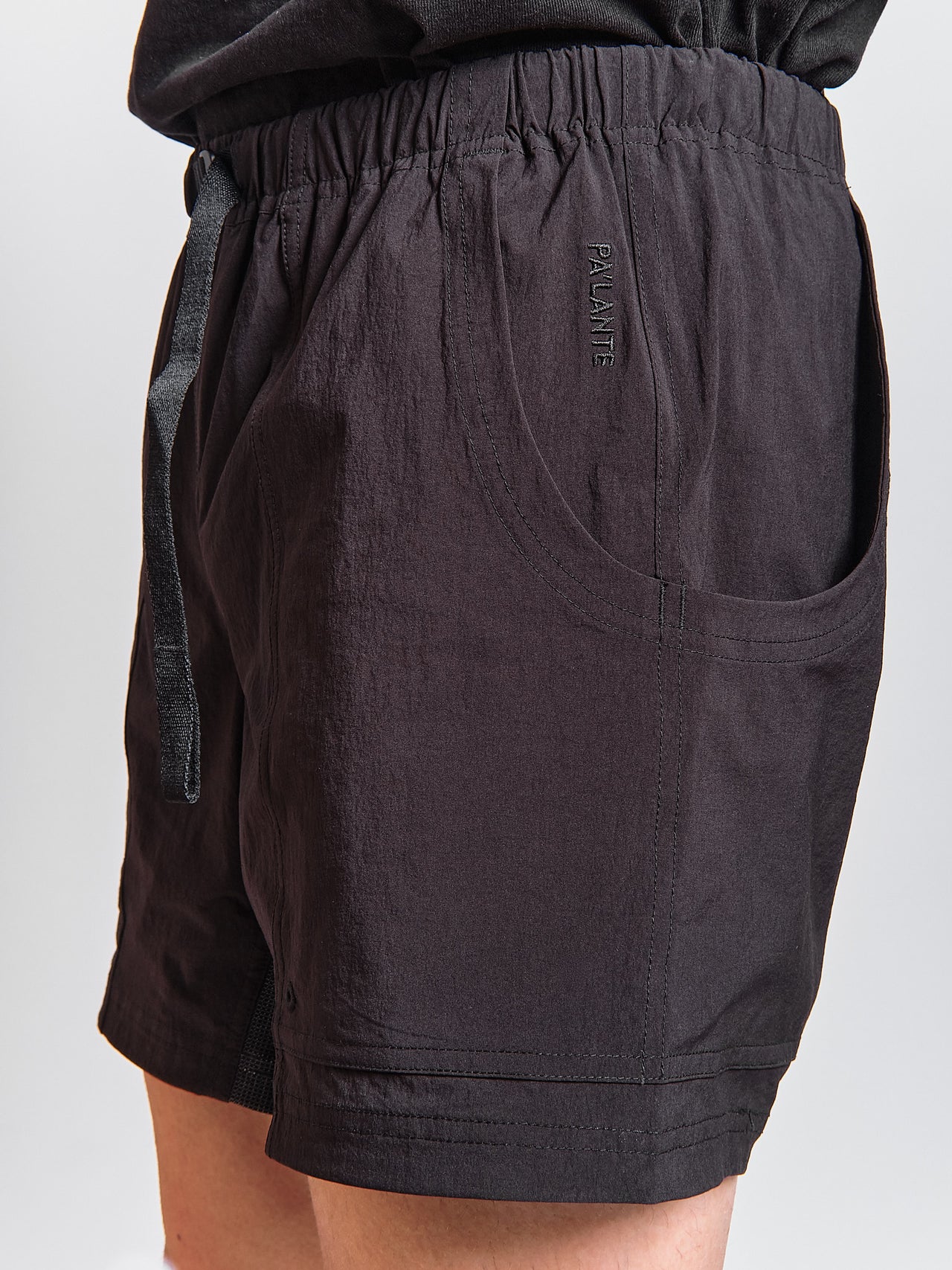 Hiking Shorts in Black