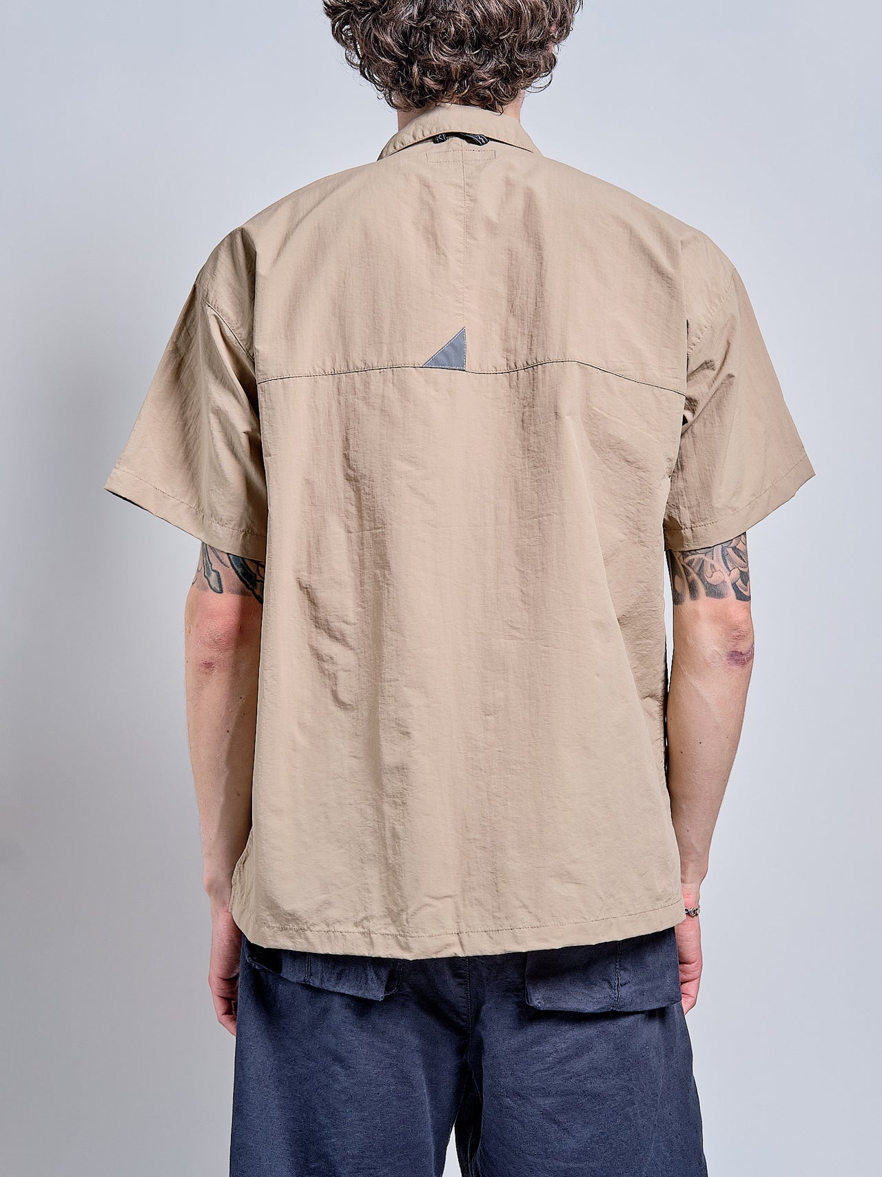 River Shirt '24 in Sand