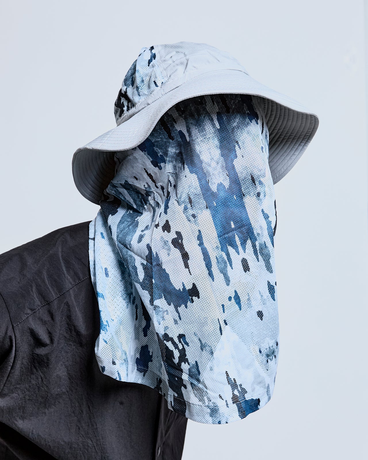 Printed Insect Shield Mesh Hat in Light Grey