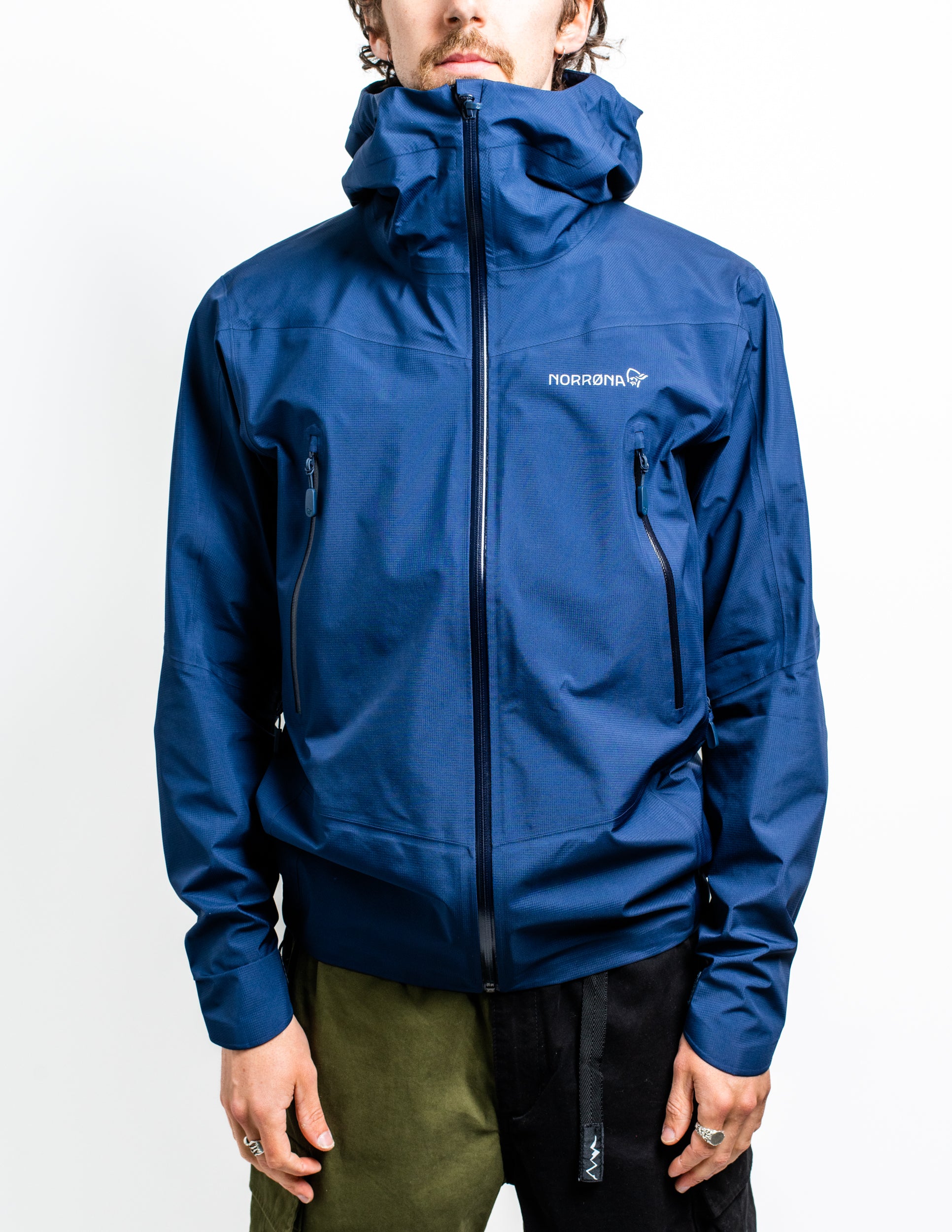 Falketind Gore-Tex Jacket in Indigo Night ~ Windthrow